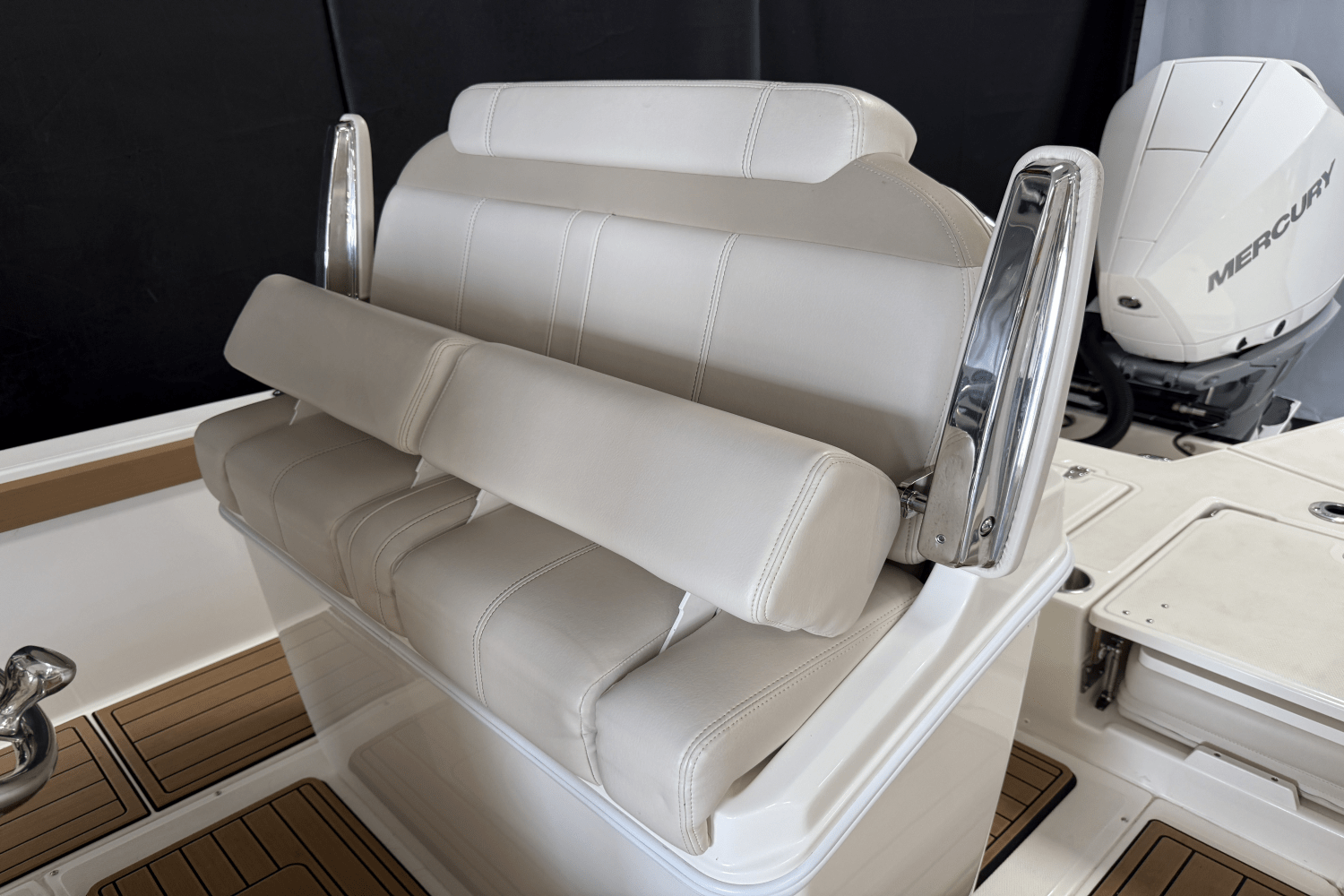 2023 Boston Whaler 250 Dauntless Image Thumbnail #40