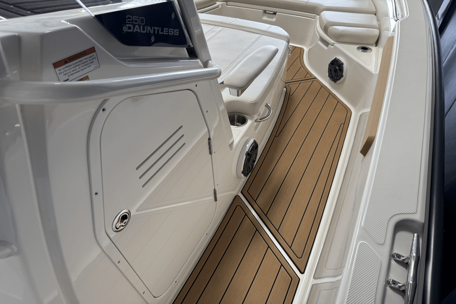 2023 Boston Whaler 250 Dauntless Image Thumbnail #66