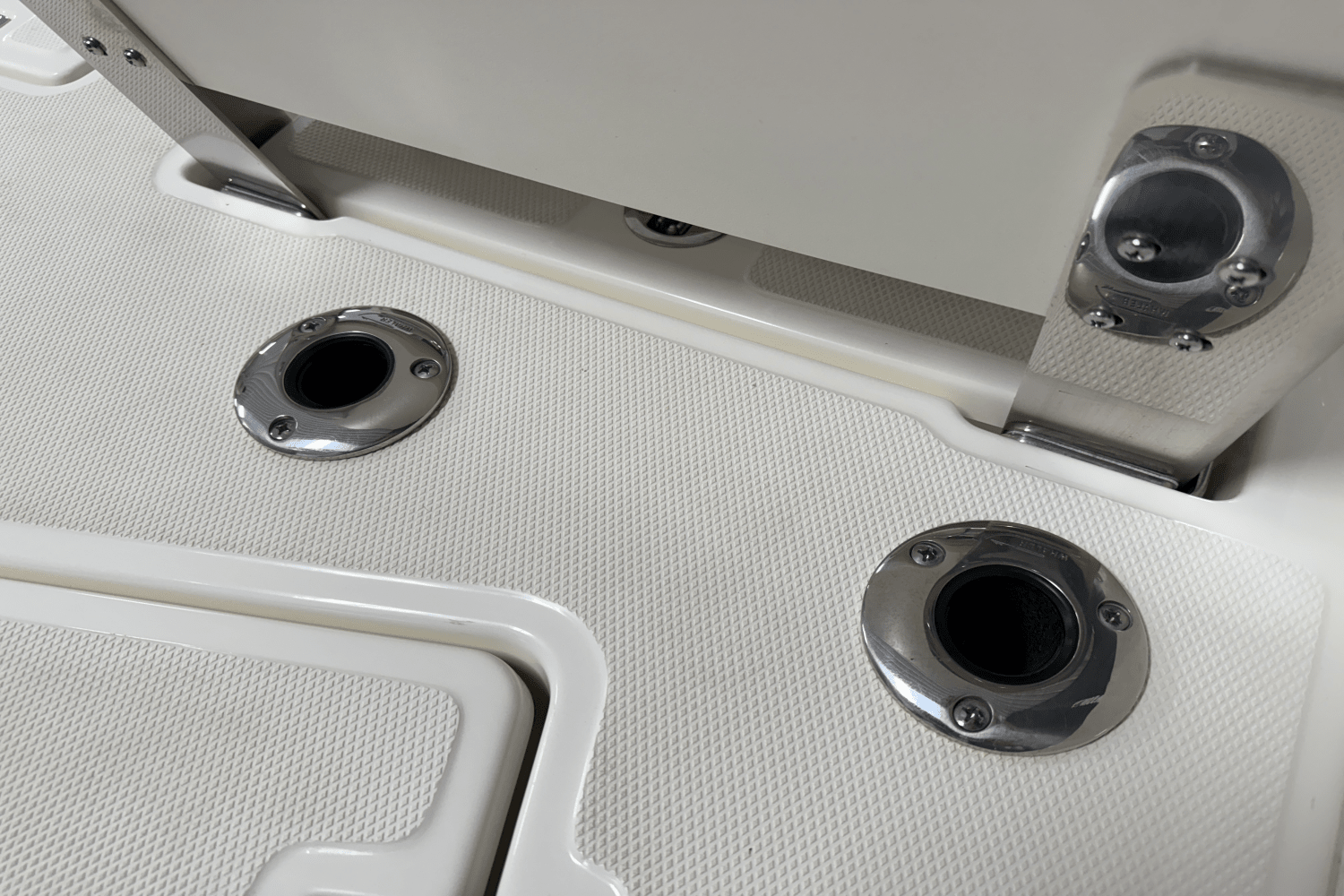 2023 Boston Whaler 250 Dauntless Image Thumbnail #17