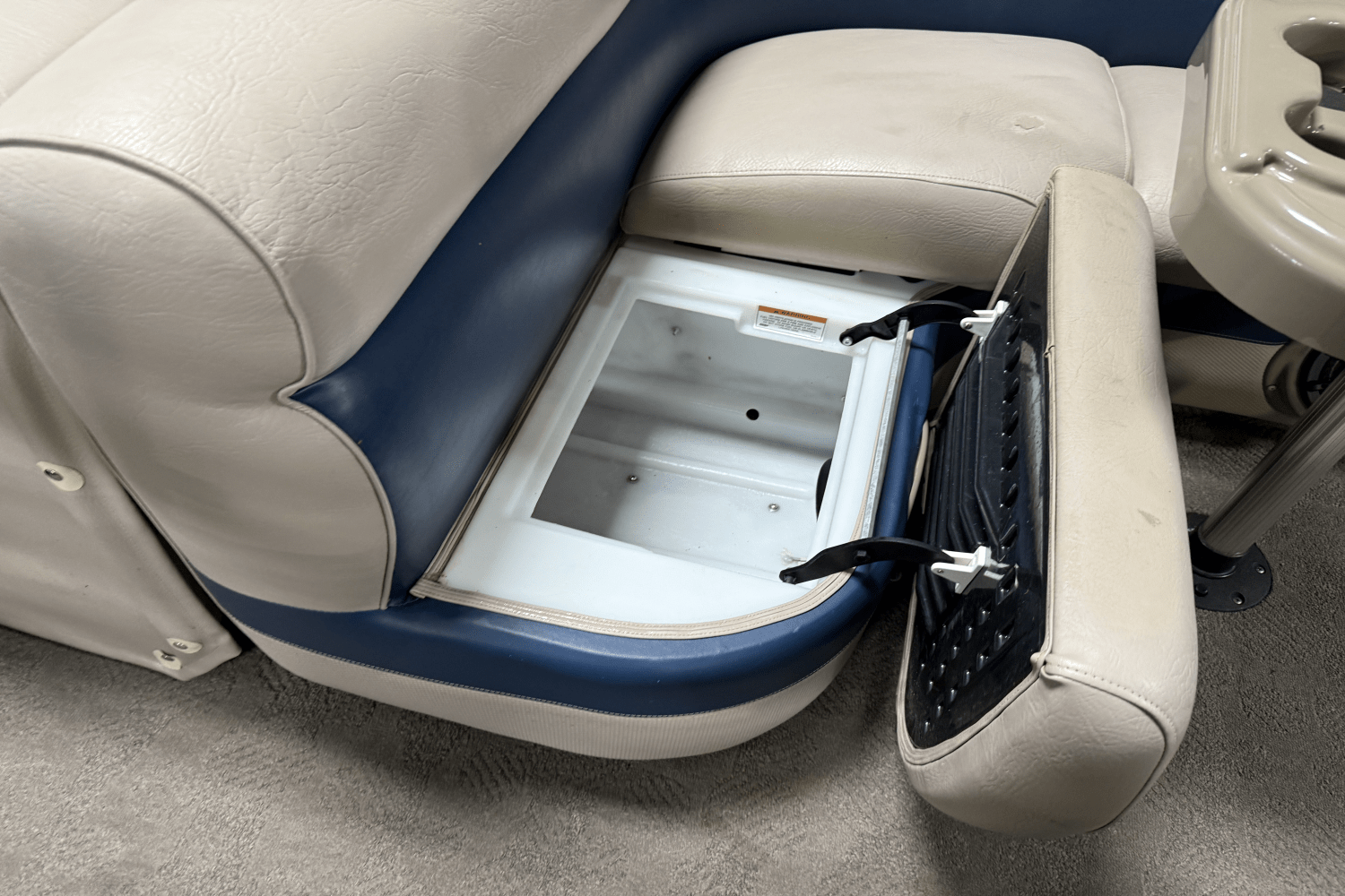 2012 Premier 235 SOLARIS Image Thumbnail #34