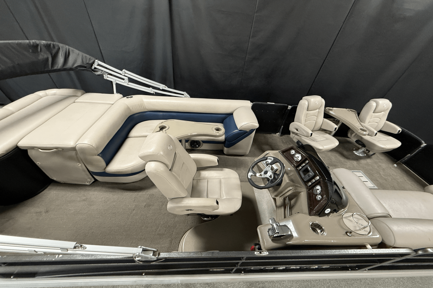 2012 Premier 235 SOLARIS Image Thumbnail #8
