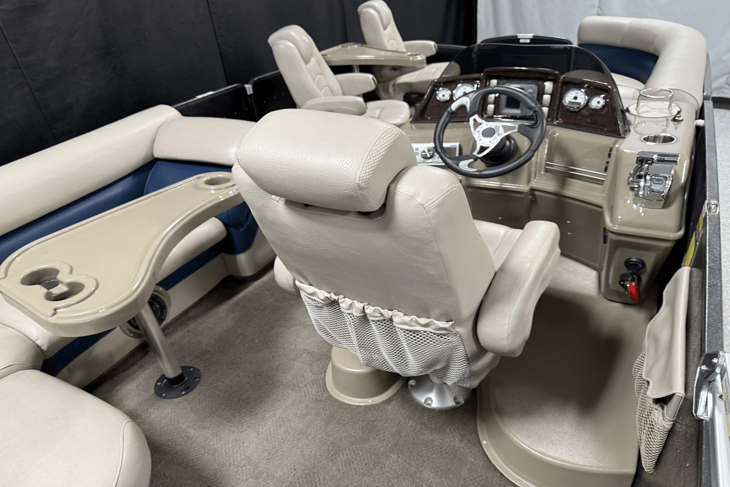 2012 Premier 235 SOLARIS Image Thumbnail #48