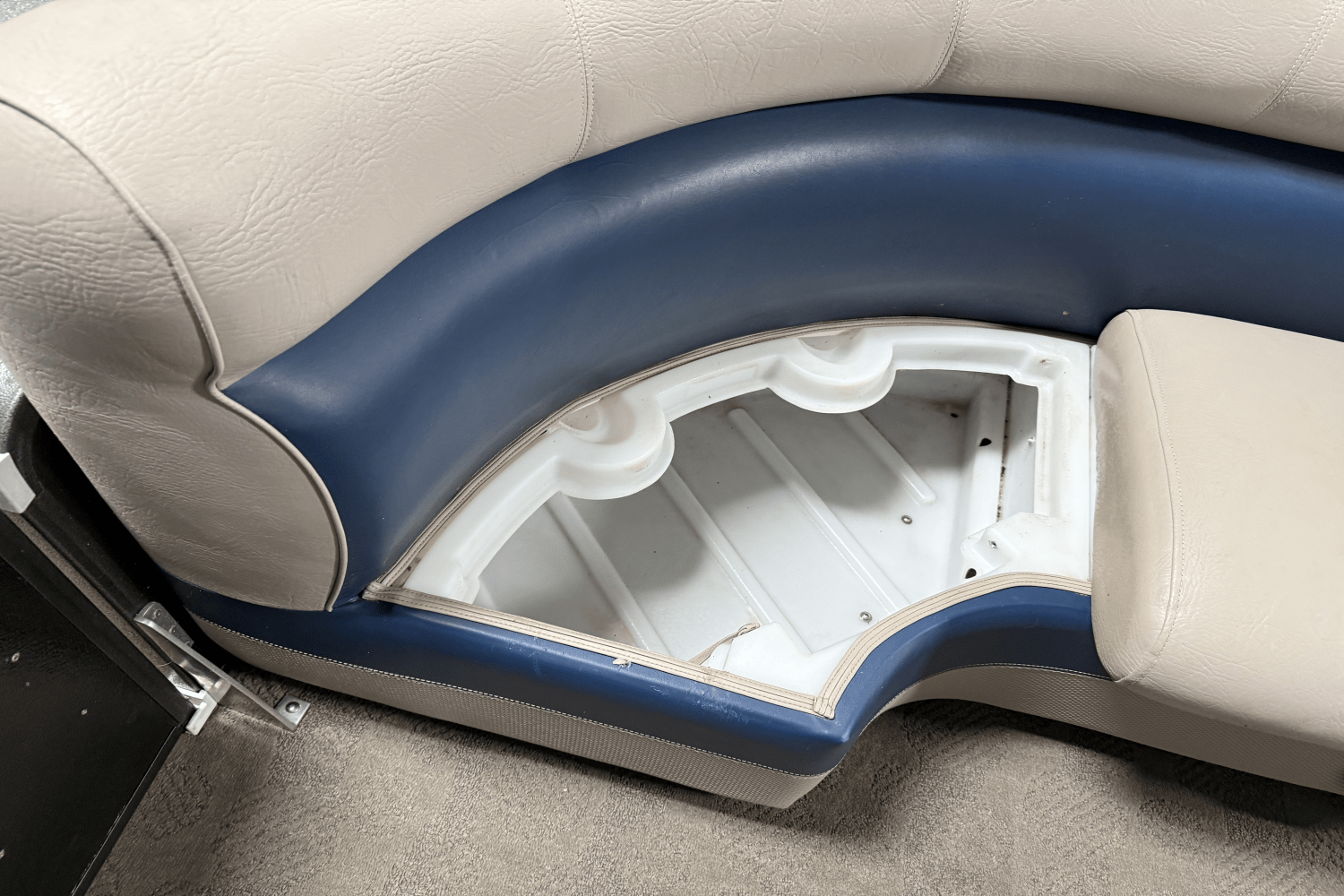2012 Premier 235 SOLARIS Image Thumbnail #88
