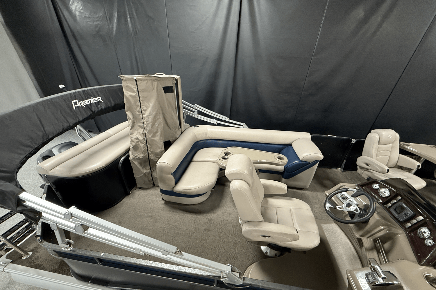 2012 Premier 235 SOLARIS Image Thumbnail #13