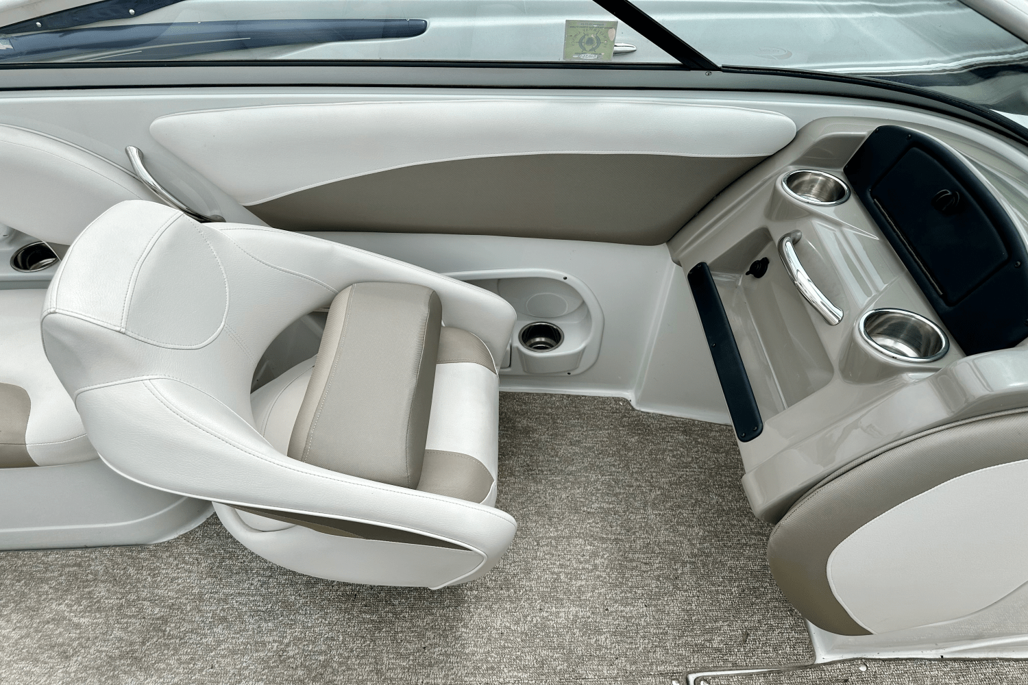 2019 Crownline 205 SS Image Thumbnail #13