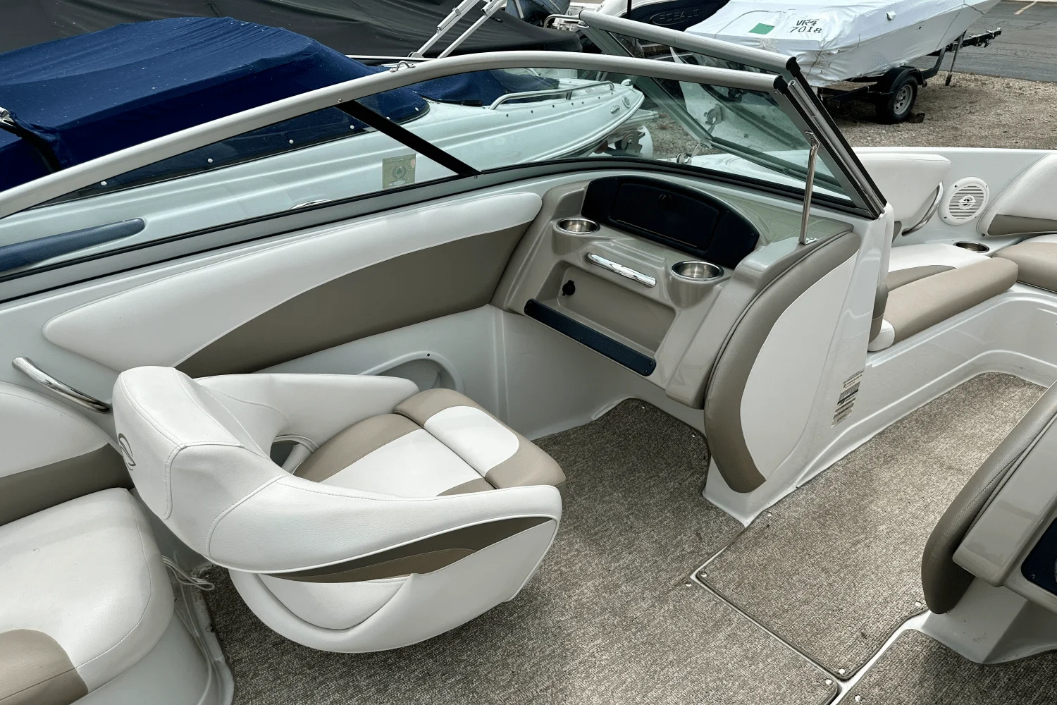 2019 Crownline 205 SS Image Thumbnail #10