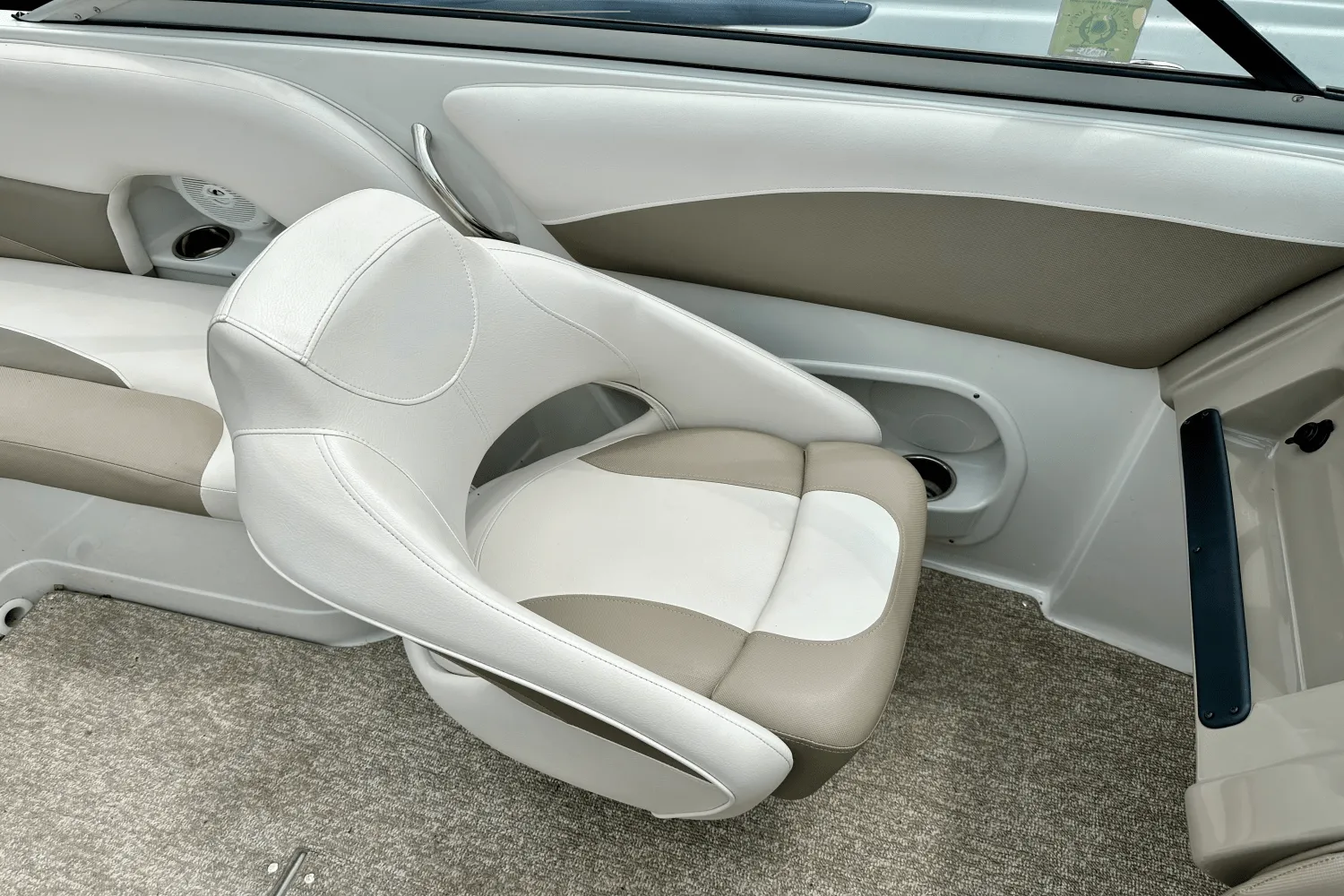 2019 Crownline 205 SS Image Thumbnail #11