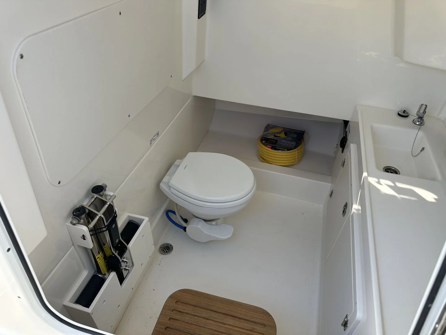 2026 Boston Whaler 330 Outrage Image Thumbnail #37