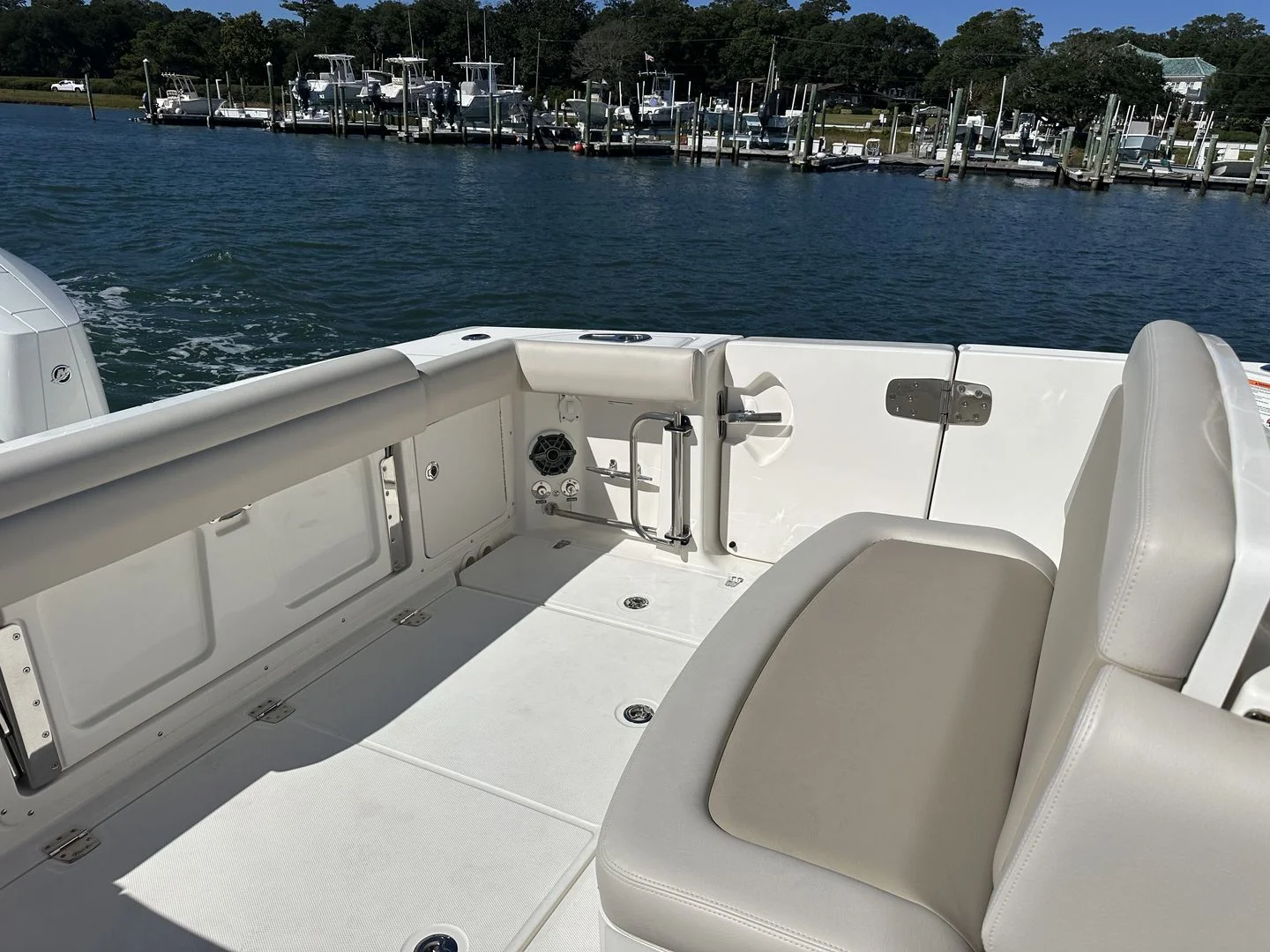 2026 Boston Whaler 330 Outrage Image Thumbnail #18