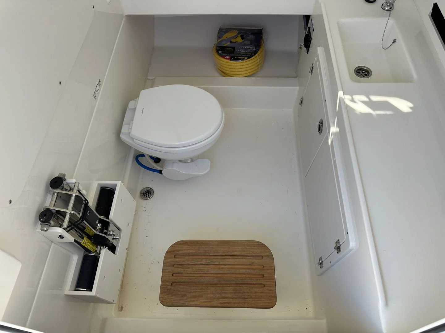 2026 Boston Whaler 330 Outrage Image Thumbnail #38