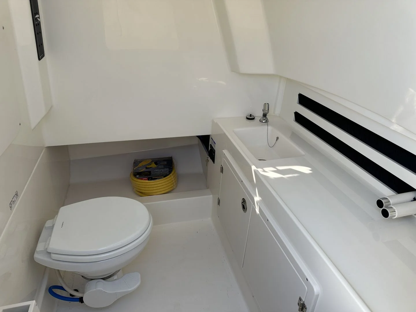 2026 Boston Whaler 330 Outrage Image Thumbnail #39