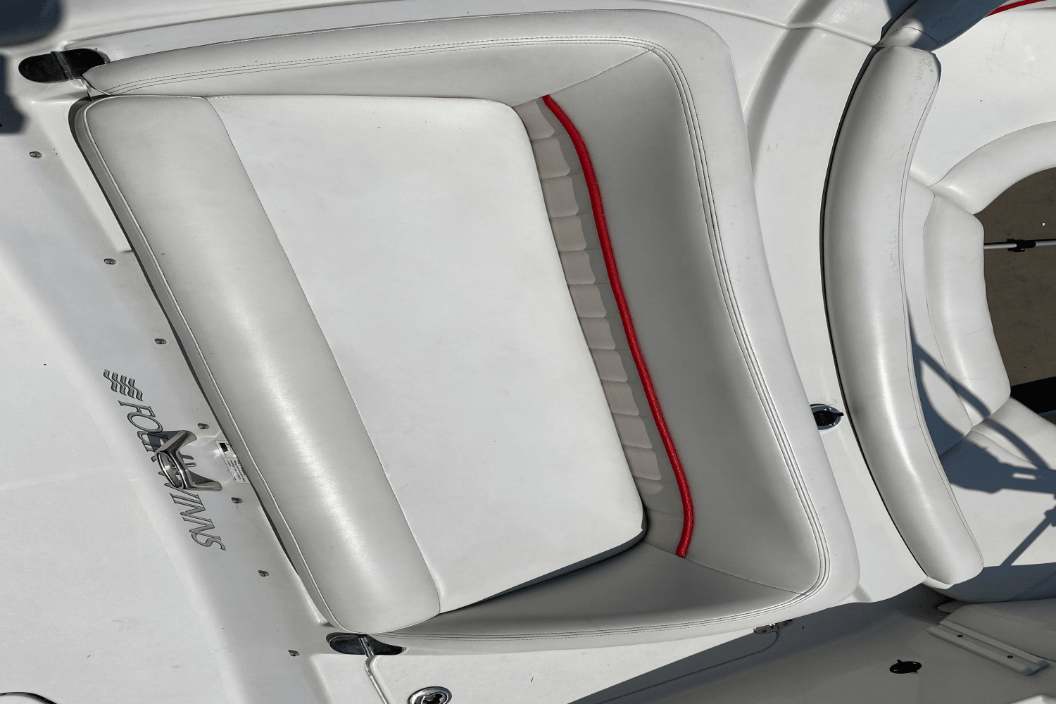 2007 Four Winns 204 FS Image Thumbnail #2