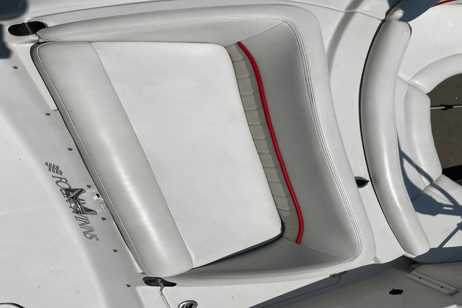 2007 Four Winns 204 FS Image Thumbnail #2