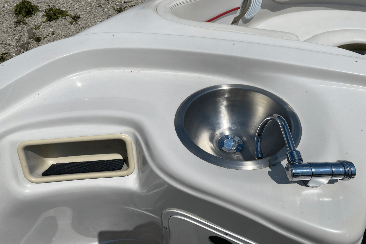 2007 Four Winns 204 FS Image Thumbnail #4