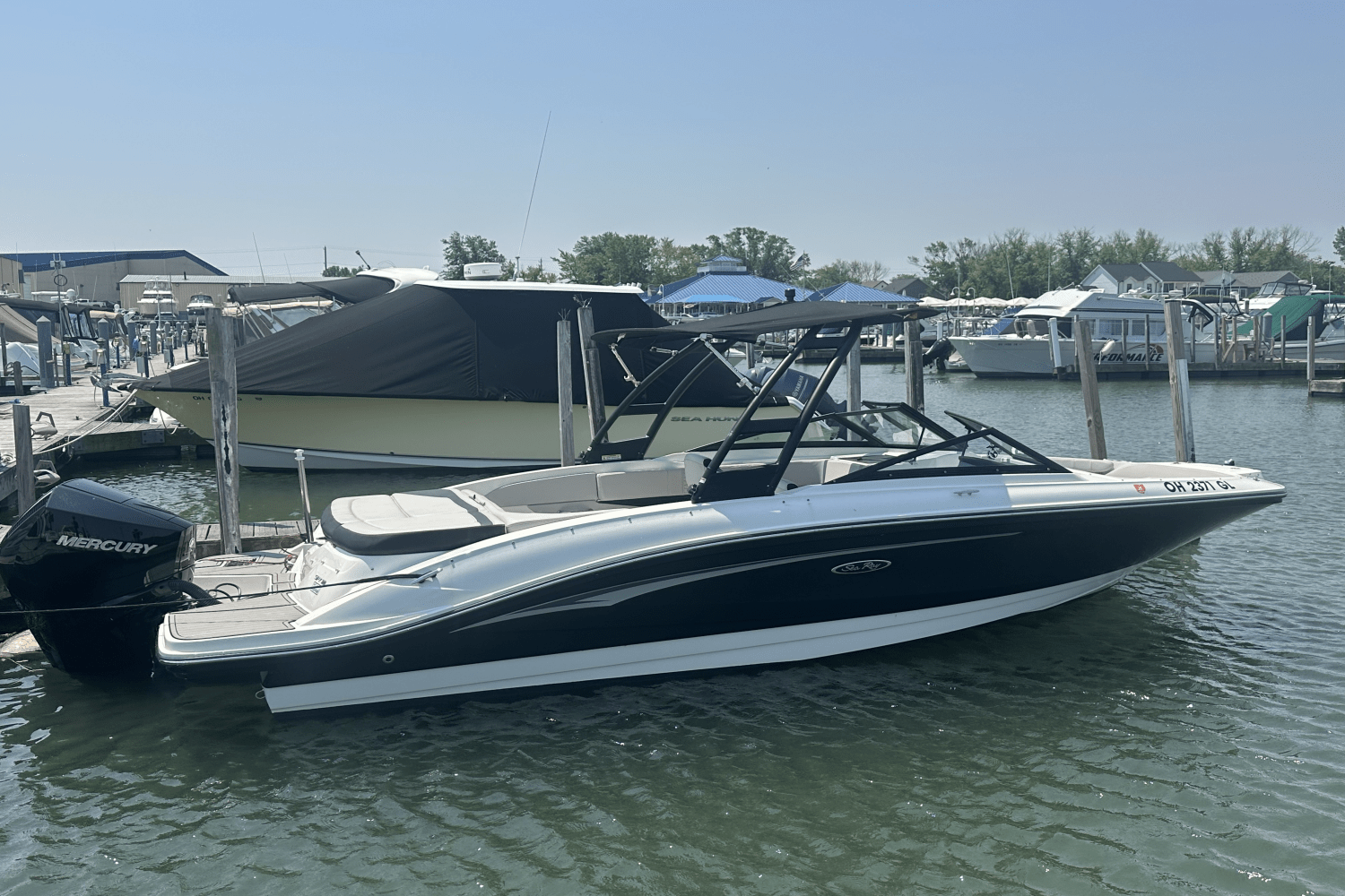2023 Sea Ray 210 SPX/OB Image Thumbnail #5