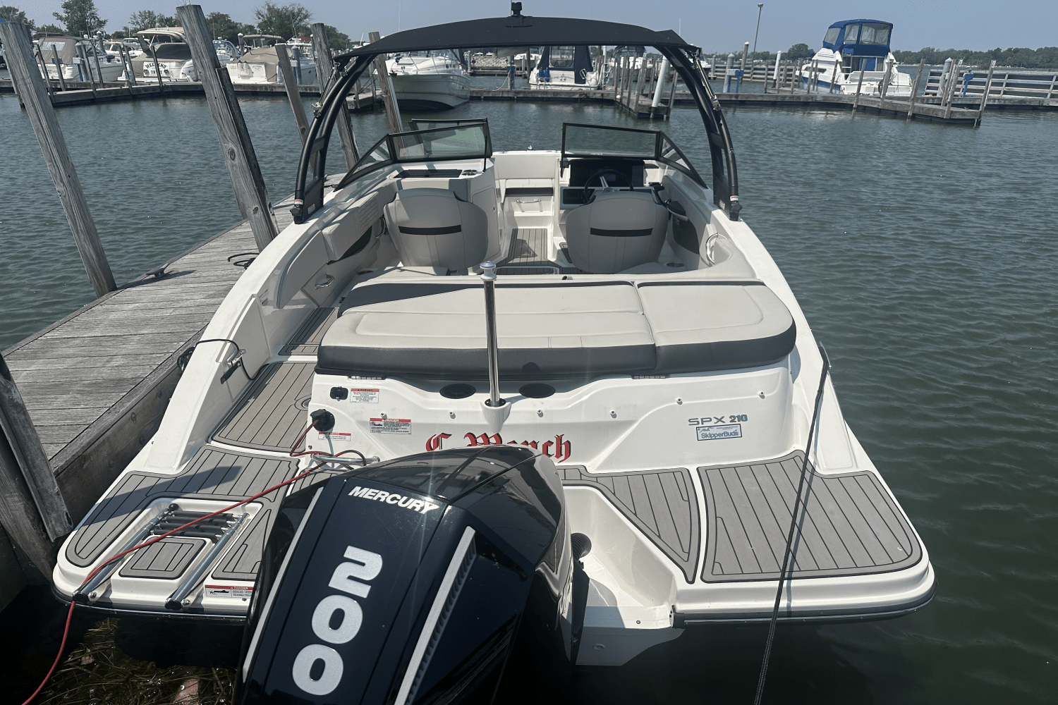 2023 Sea Ray 210 SPX/OB Image Thumbnail #6
