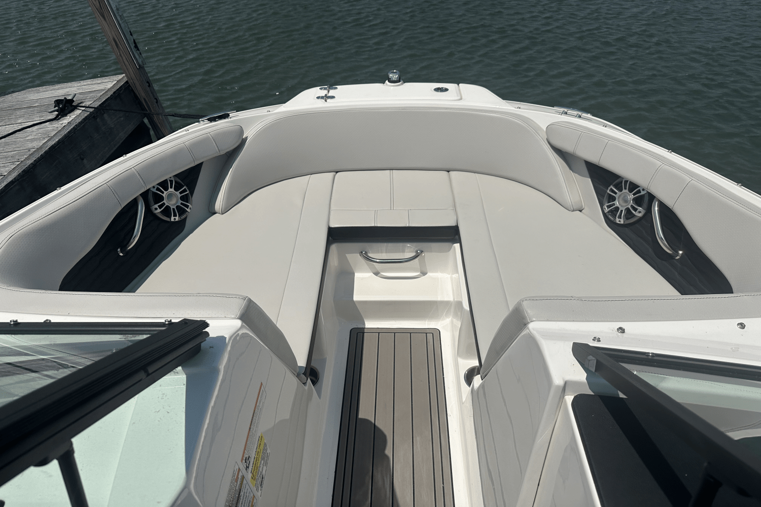 2023 Sea Ray 210 SPX/OB Image Thumbnail #12