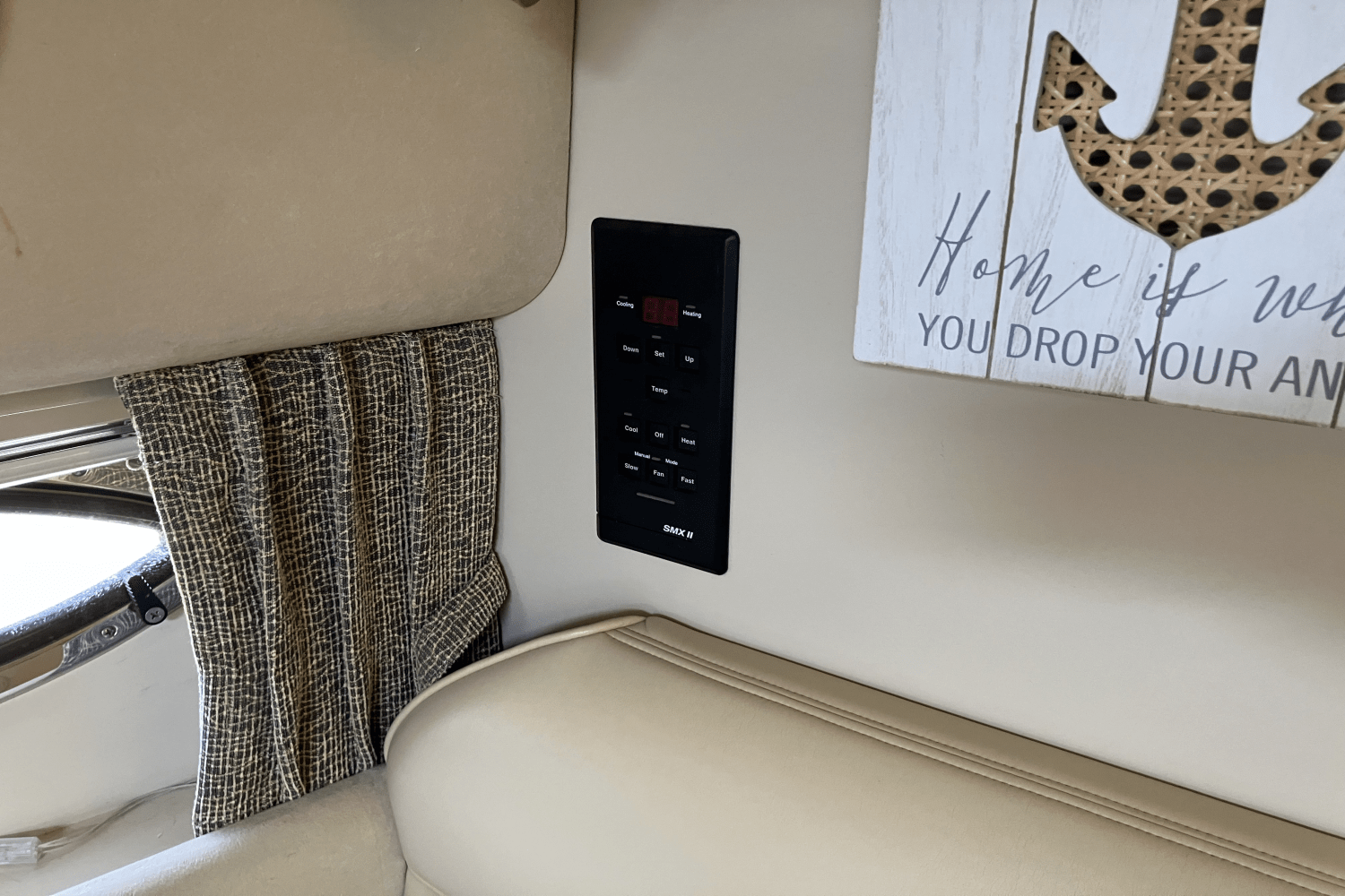 2000 Cruisers Yachts 3375 Image Thumbnail #39