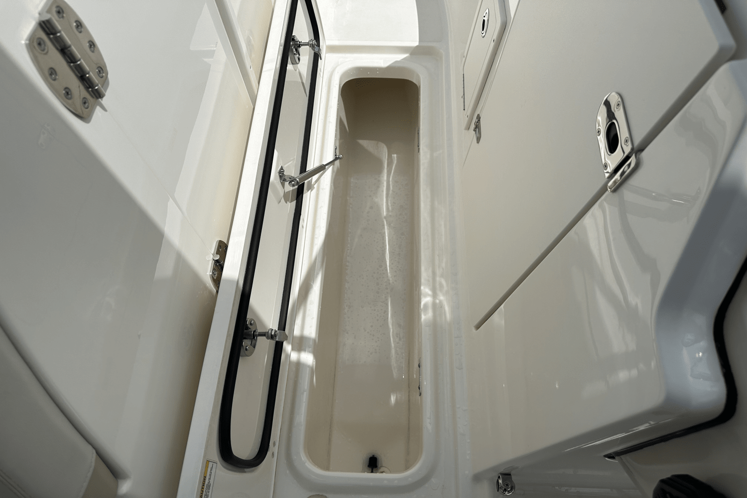 2023 Boston Whaler 24 VANTAGE Image Thumbnail #15
