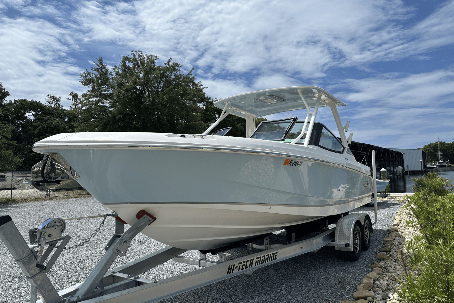 2023 Boston Whaler 24 VANTAGE Image Thumbnail #3