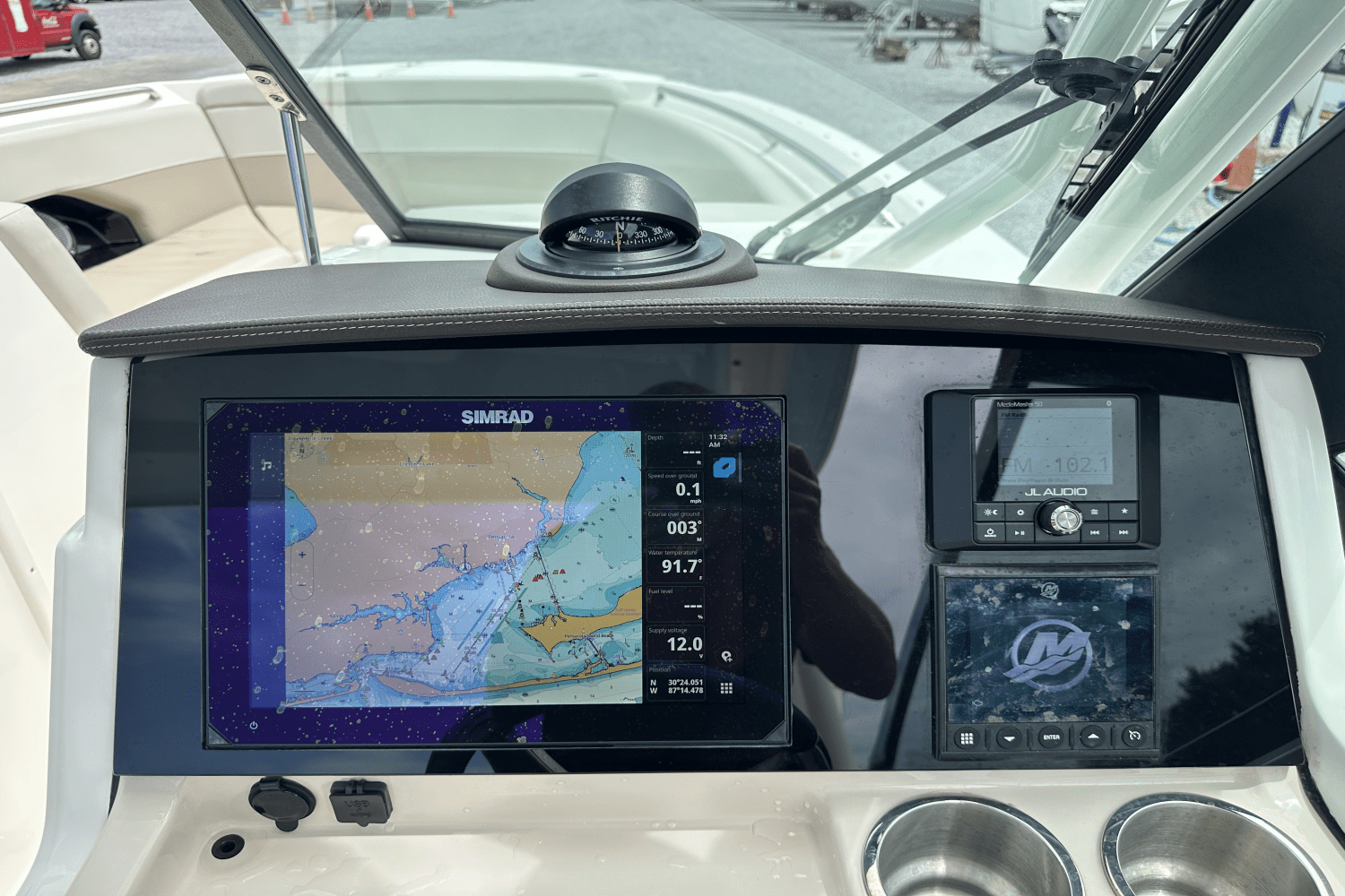 2023 Boston Whaler 24 VANTAGE Image Thumbnail #20