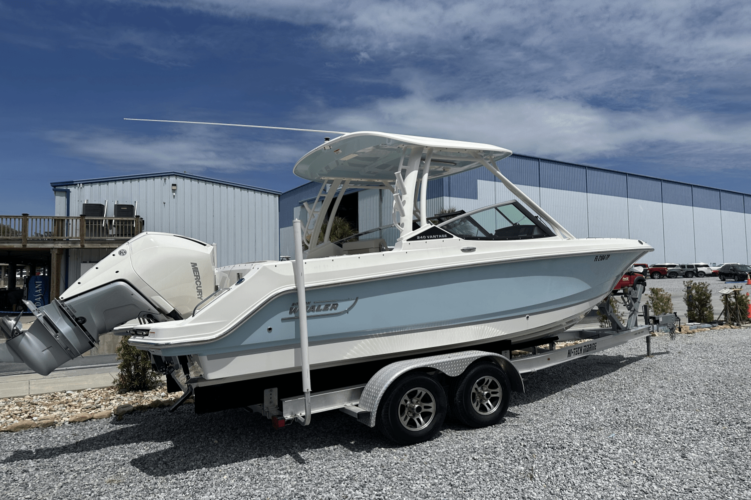 2023 Boston Whaler 24 VANTAGE Image Thumbnail #2