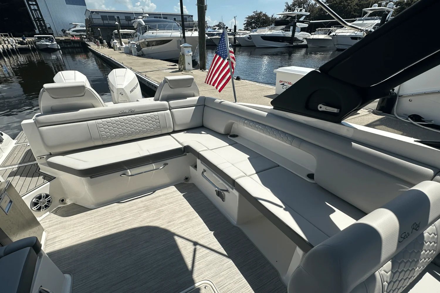 2024 Sea Ray 290 SD-OB Image Thumbnail #18