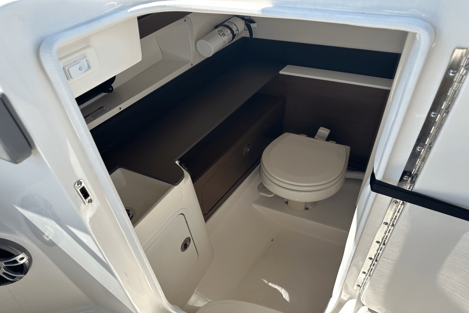 2024 Sea Ray 290 SD-OB Image Thumbnail #44