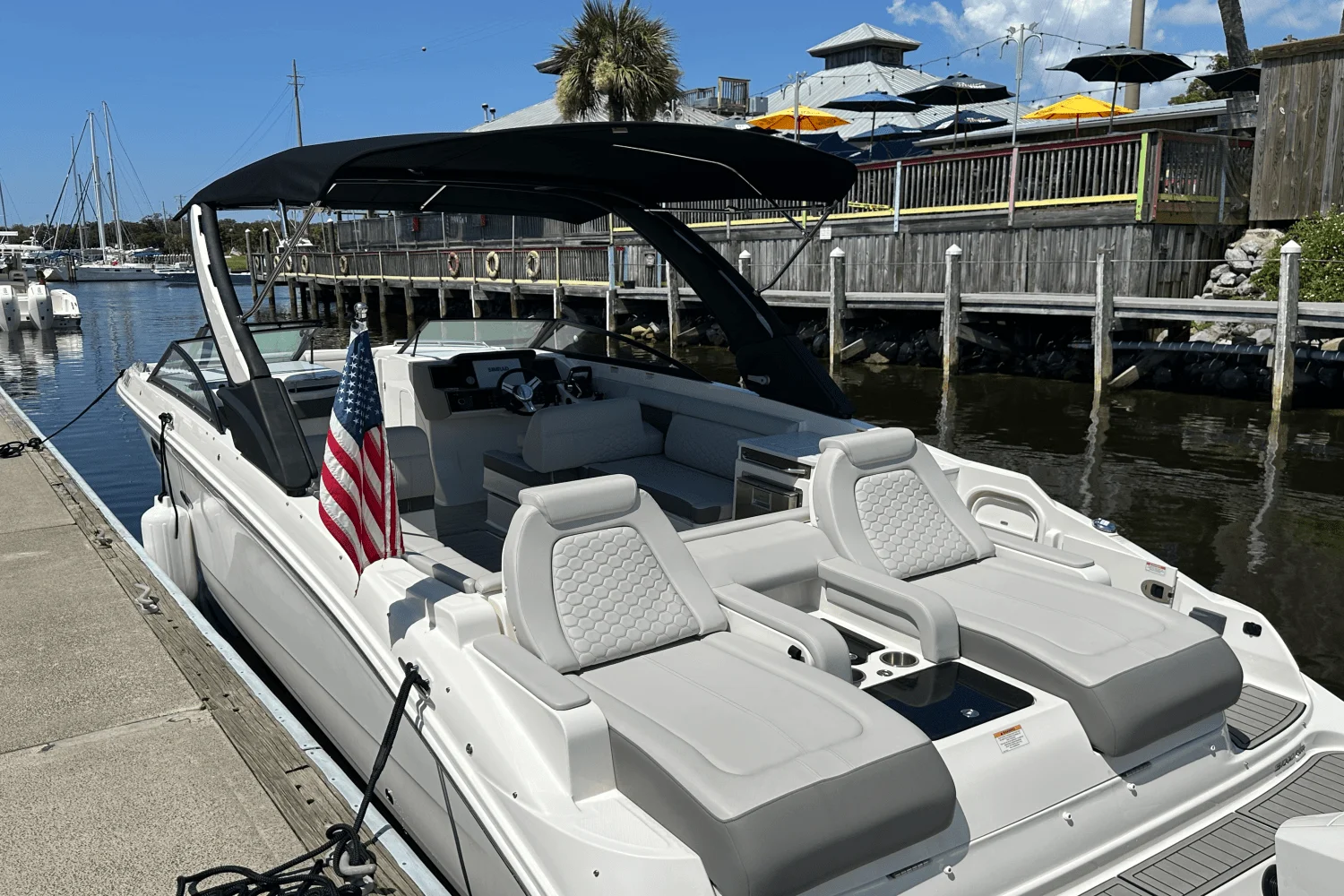 2024 Sea Ray 290 SD-OB Image Thumbnail #3