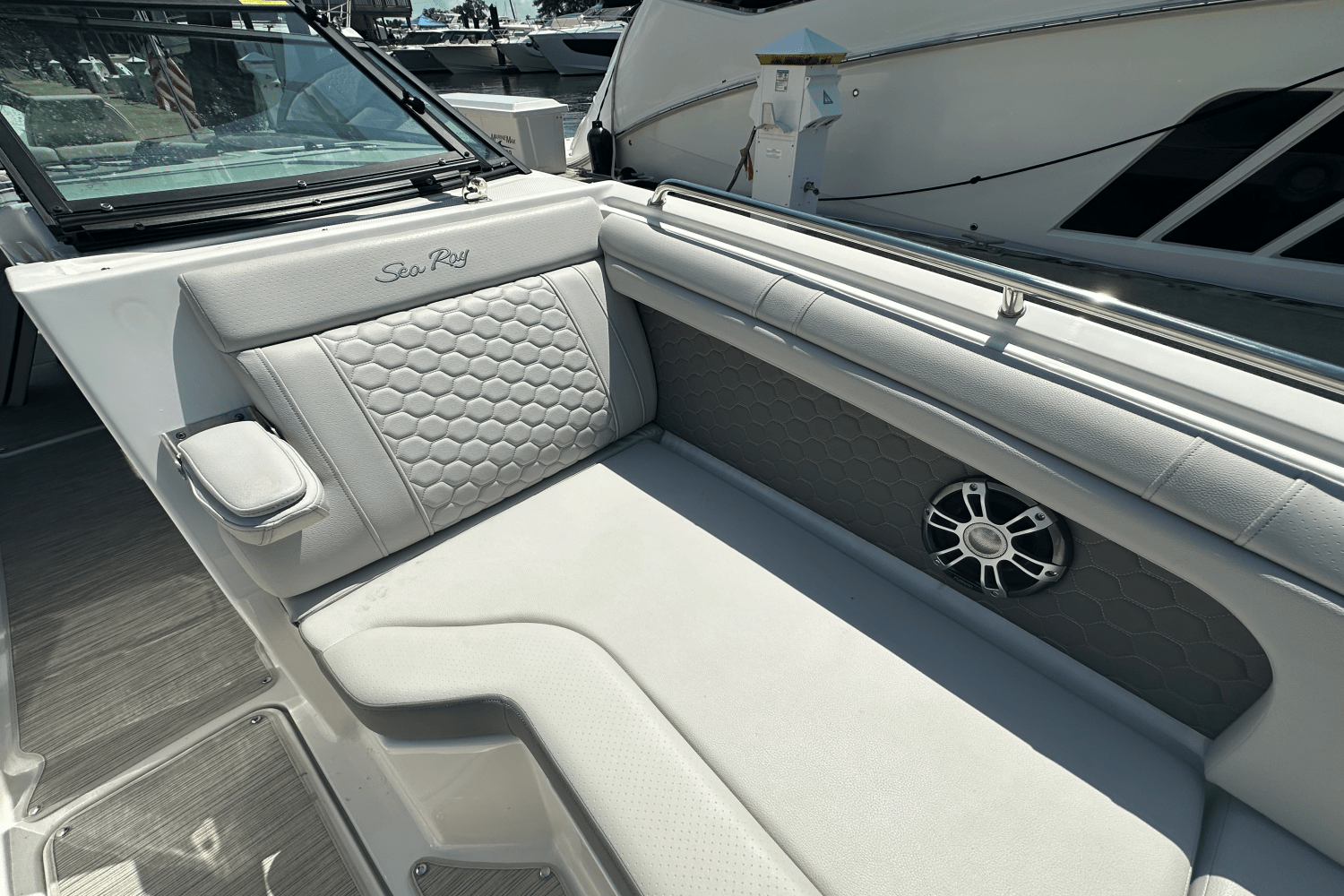 2024 Sea Ray 290 SD-OB Image Thumbnail #54