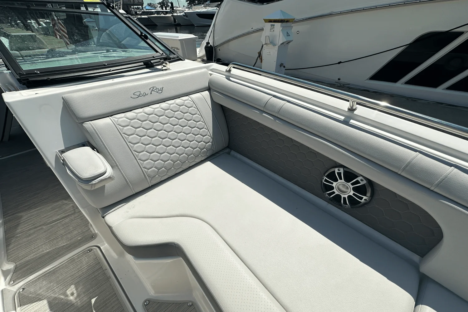 2024 Sea Ray 290 SD-OB Image Thumbnail #54