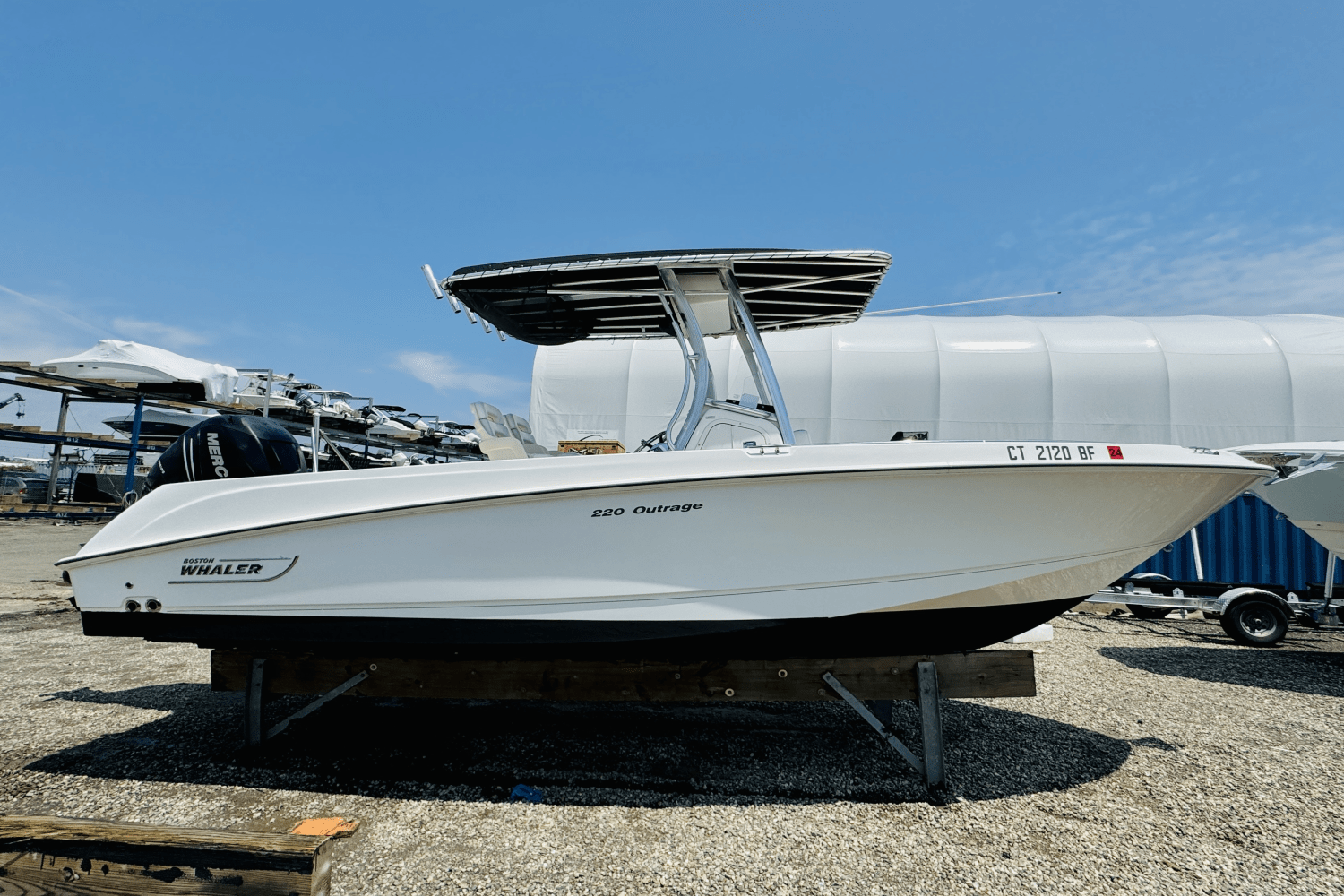 2012 Boston Whaler 220 OUTRAGE Image Thumbnail #1