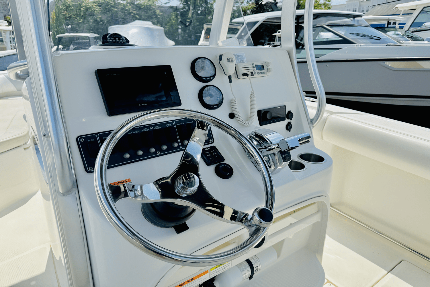 2012 Boston Whaler 220 OUTRAGE Image Thumbnail #30