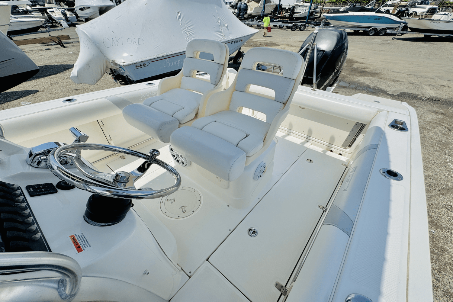 2012 Boston Whaler 220 OUTRAGE Image Thumbnail #27