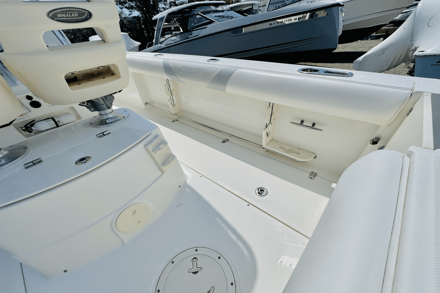 2012 Boston Whaler 220 OUTRAGE Image Thumbnail #21