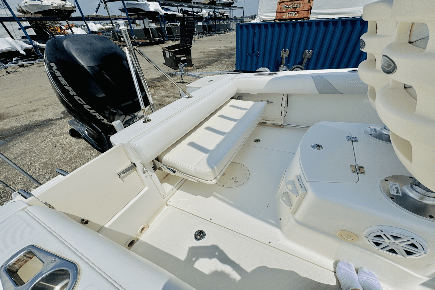 2012 Boston Whaler 220 OUTRAGE Image Thumbnail #14