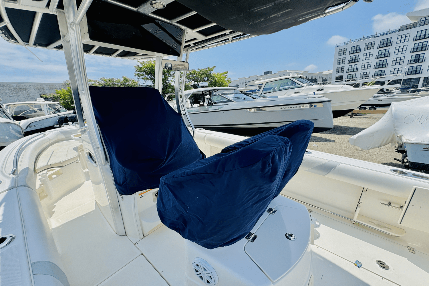 2012 Boston Whaler 220 OUTRAGE Image Thumbnail #56
