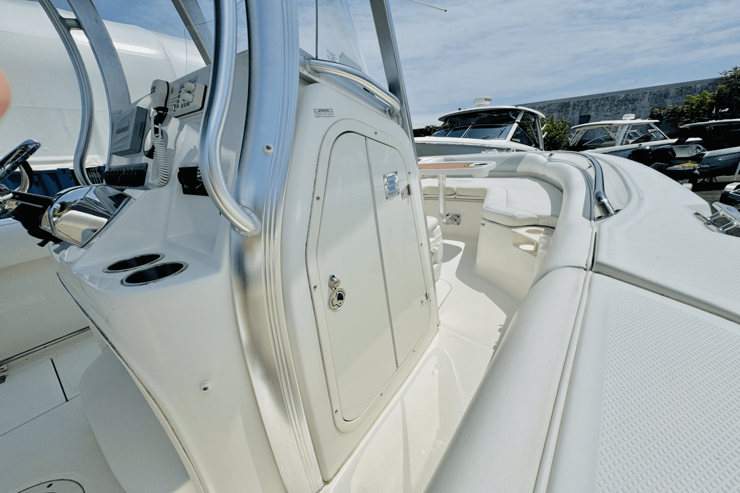 2012 Boston Whaler 220 OUTRAGE Image Thumbnail #41