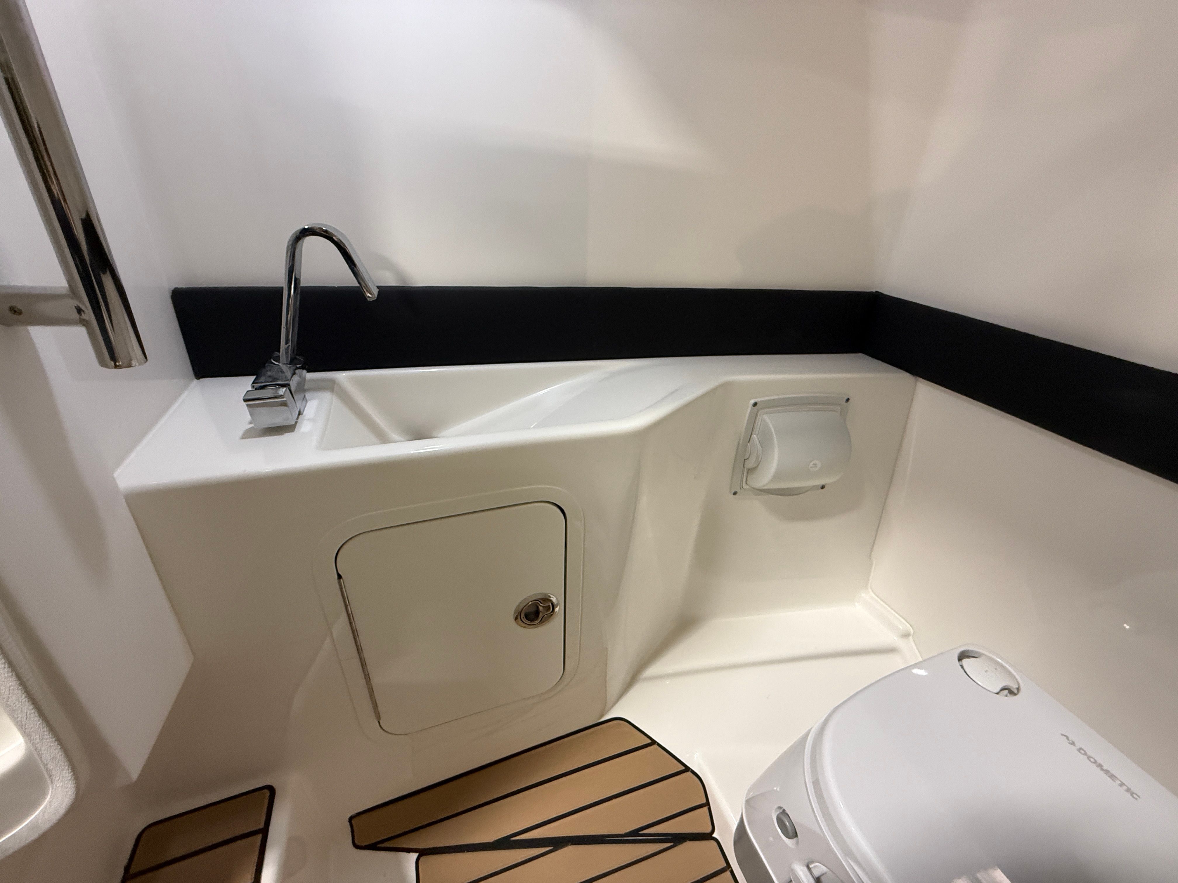 2026 Sea Ray SLX 260 Image Thumbnail #65