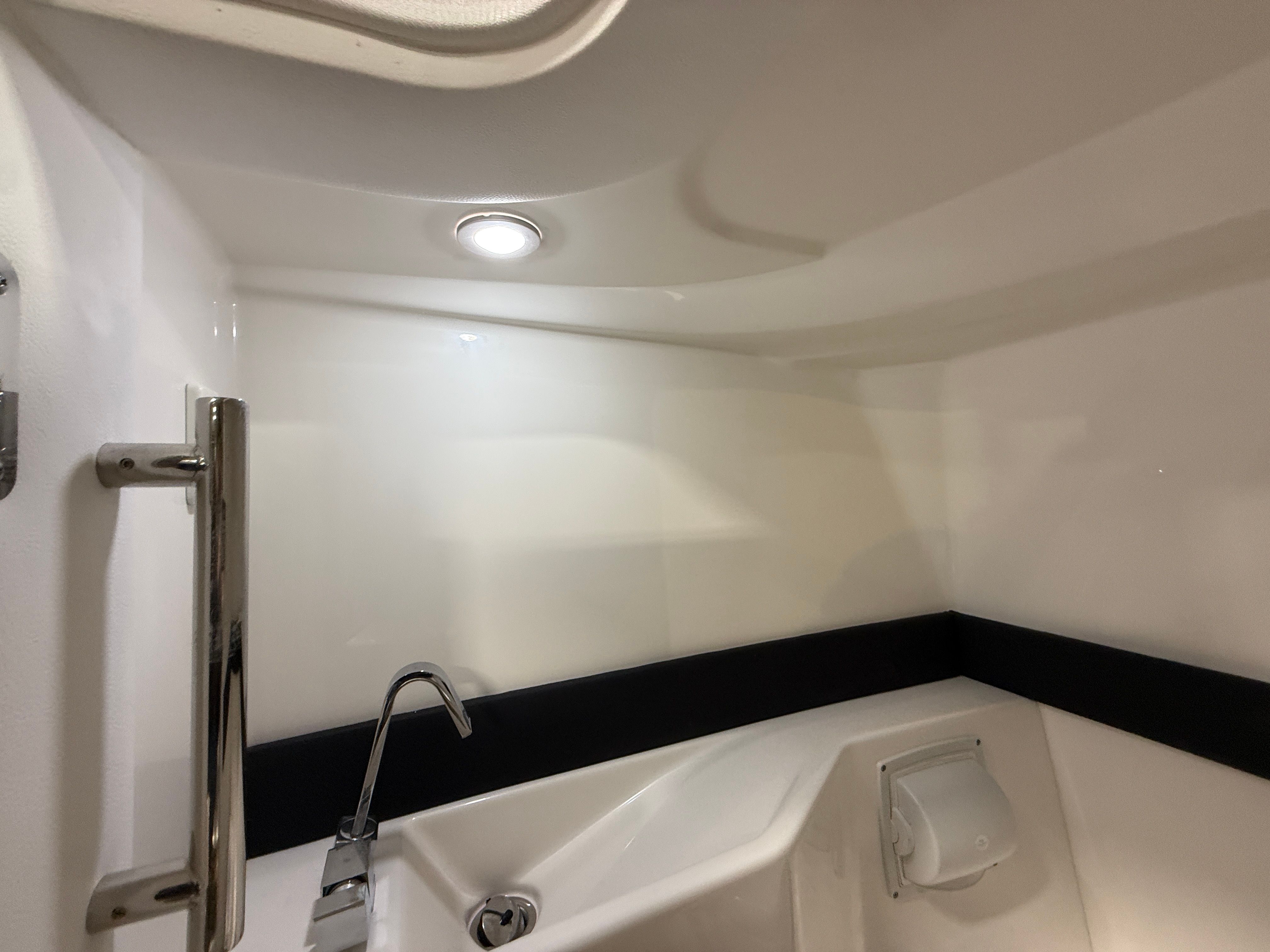 2026 Sea Ray SLX 260 Image Thumbnail #66