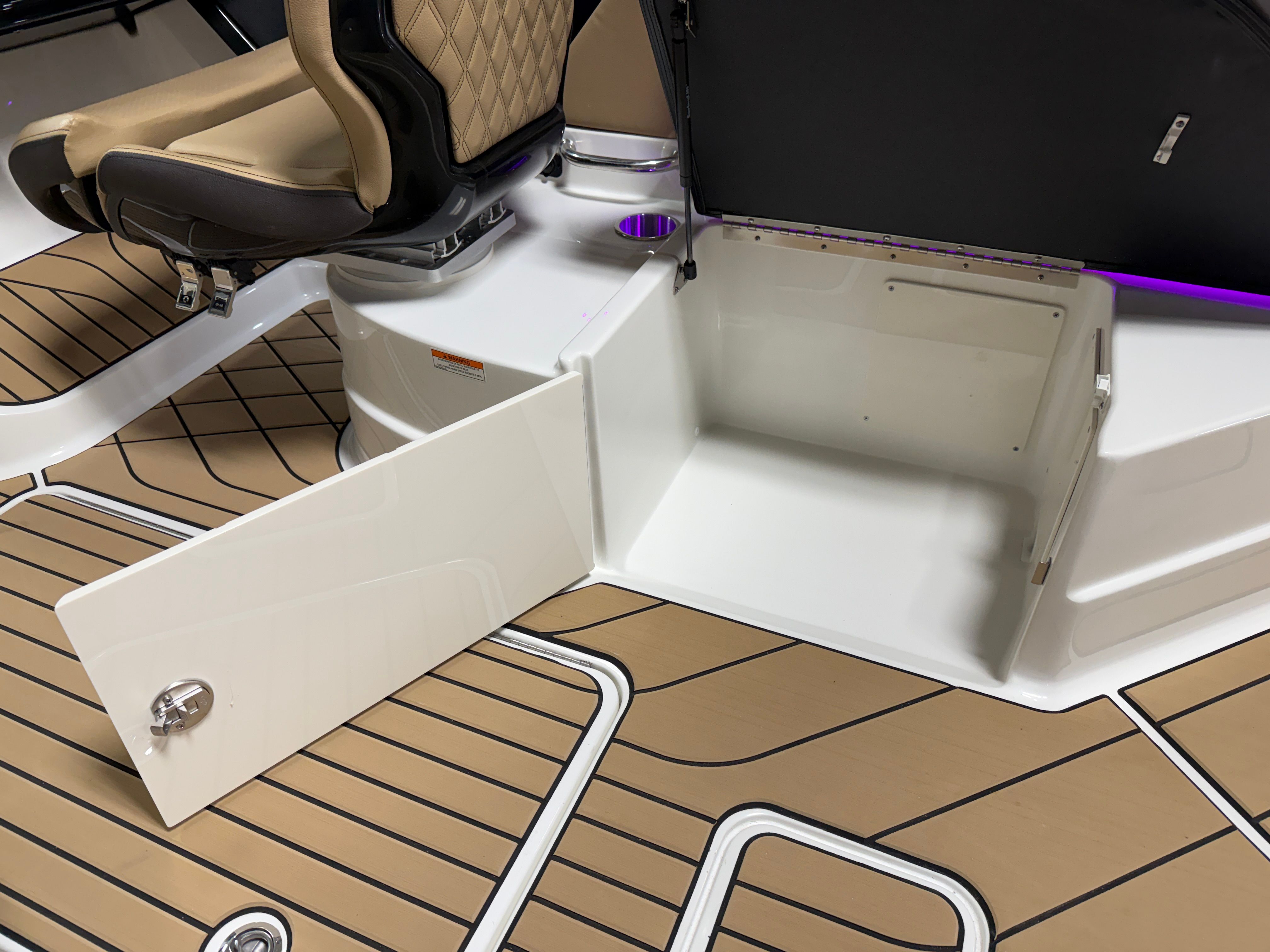 2026 Sea Ray SLX 260 Image Thumbnail #43