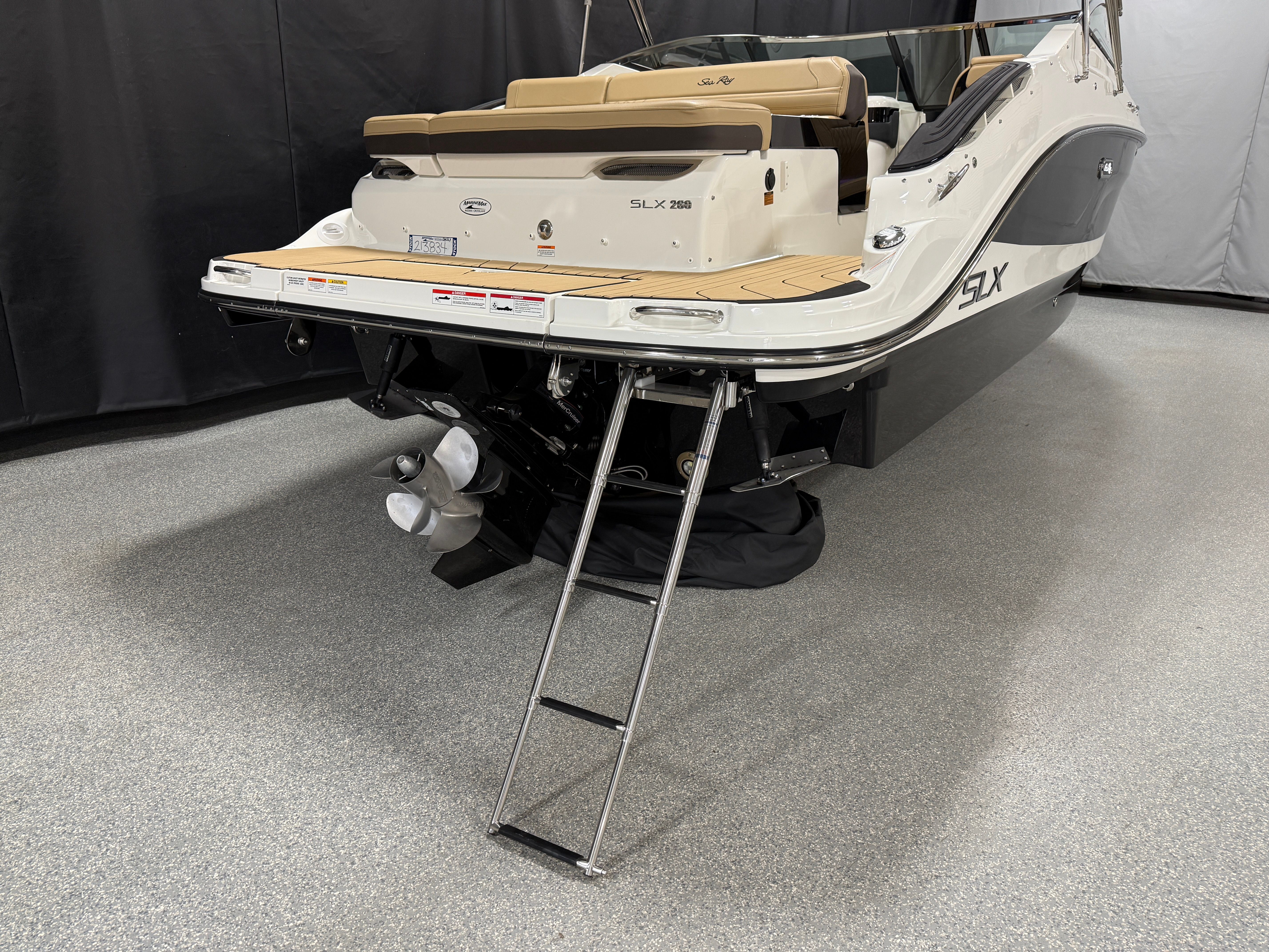 2026 Sea Ray SLX 260 Image Thumbnail #18