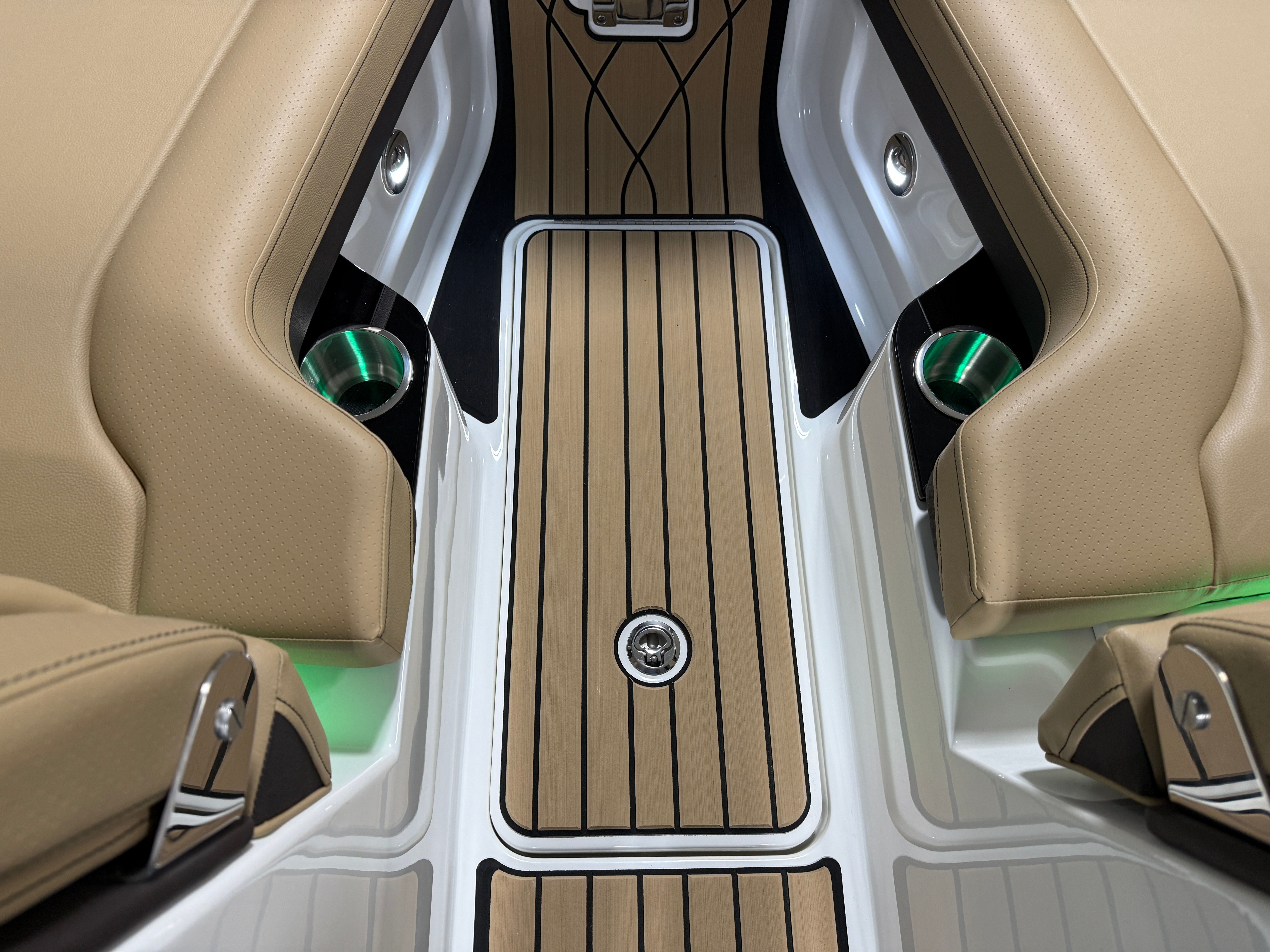 2026 Sea Ray SLX 260 Image Thumbnail #84