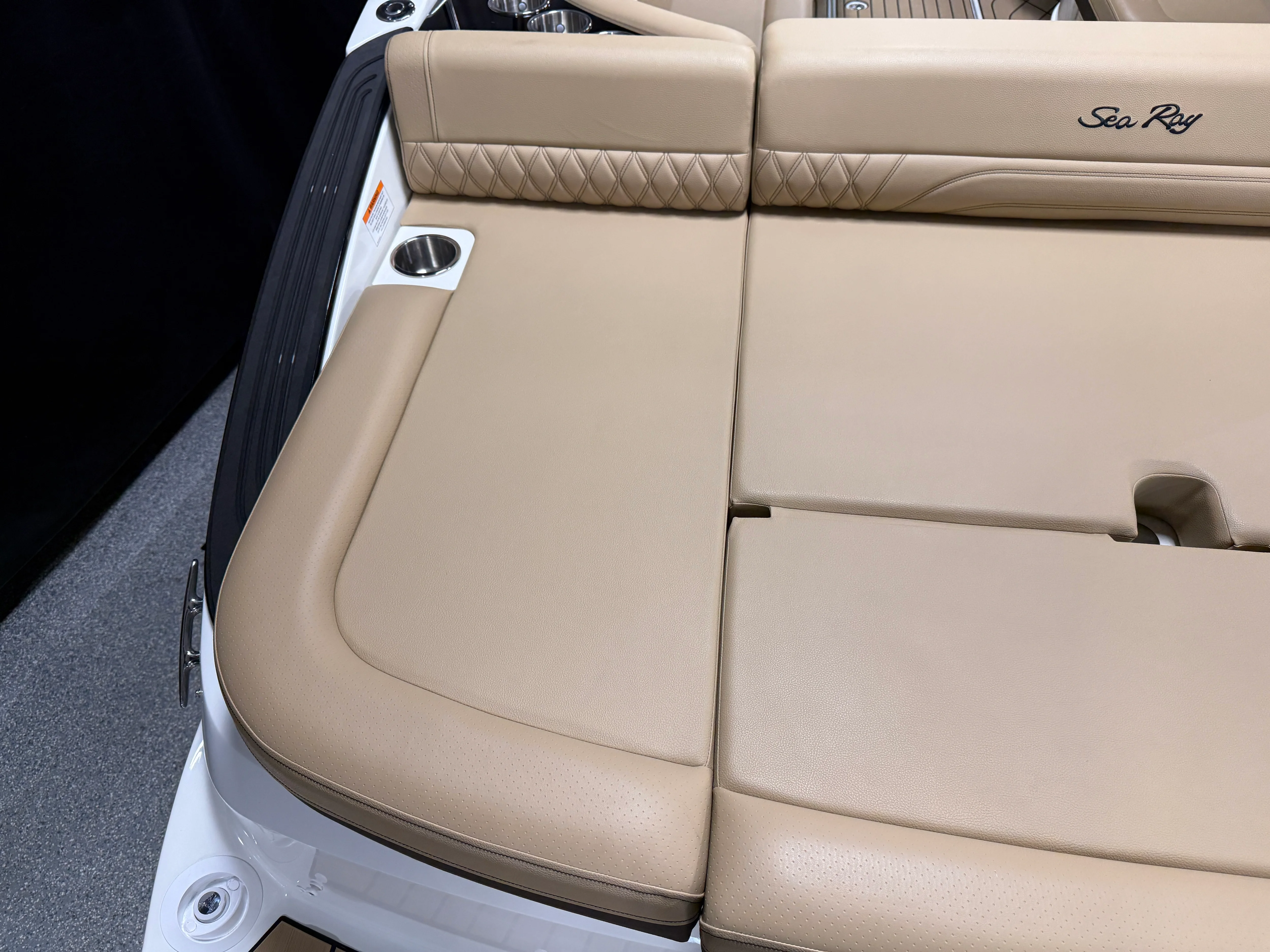 2026 Sea Ray SLX 260 Image Thumbnail #27