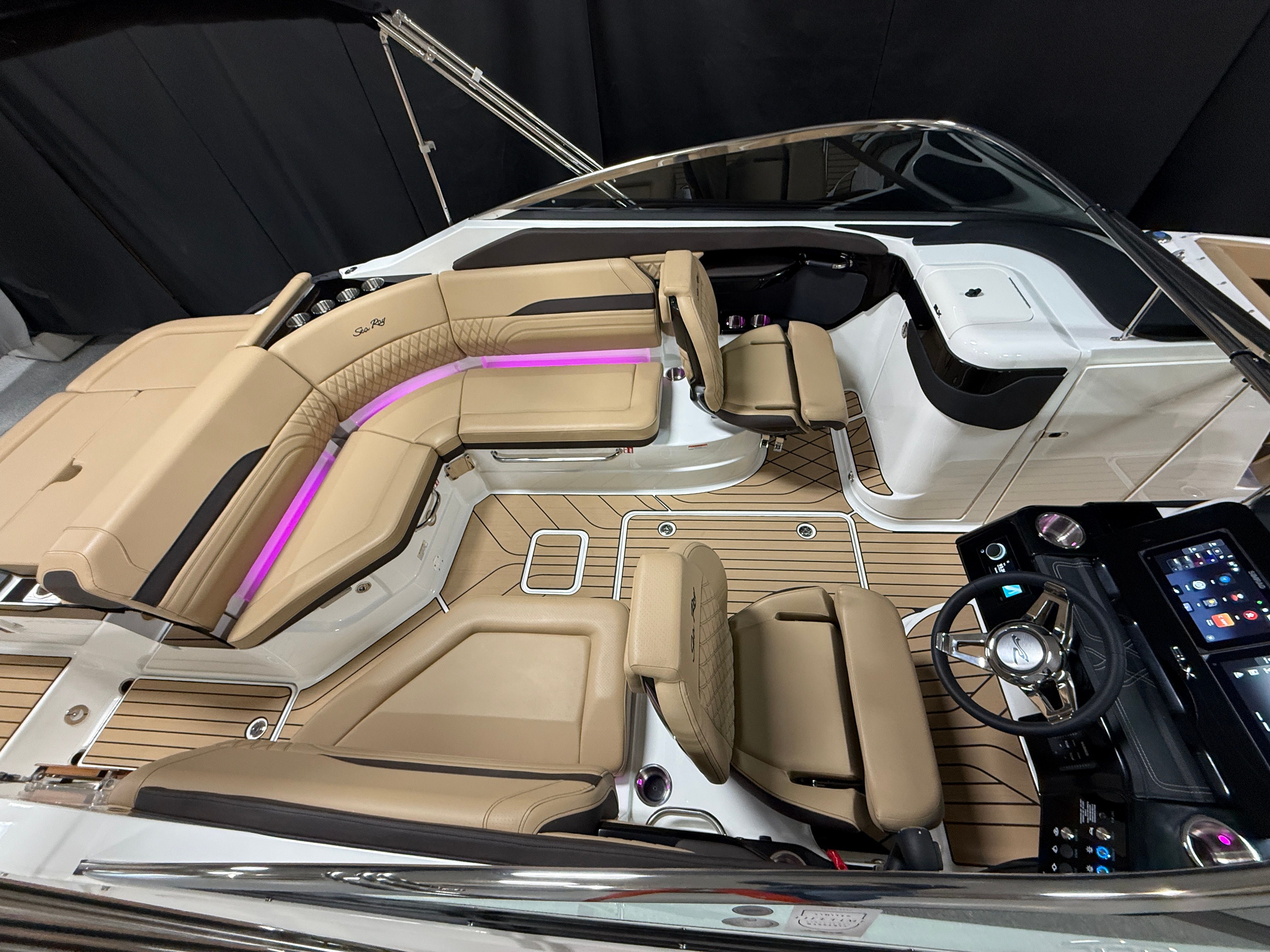 2026 Sea Ray SLX 260 Image Thumbnail #10