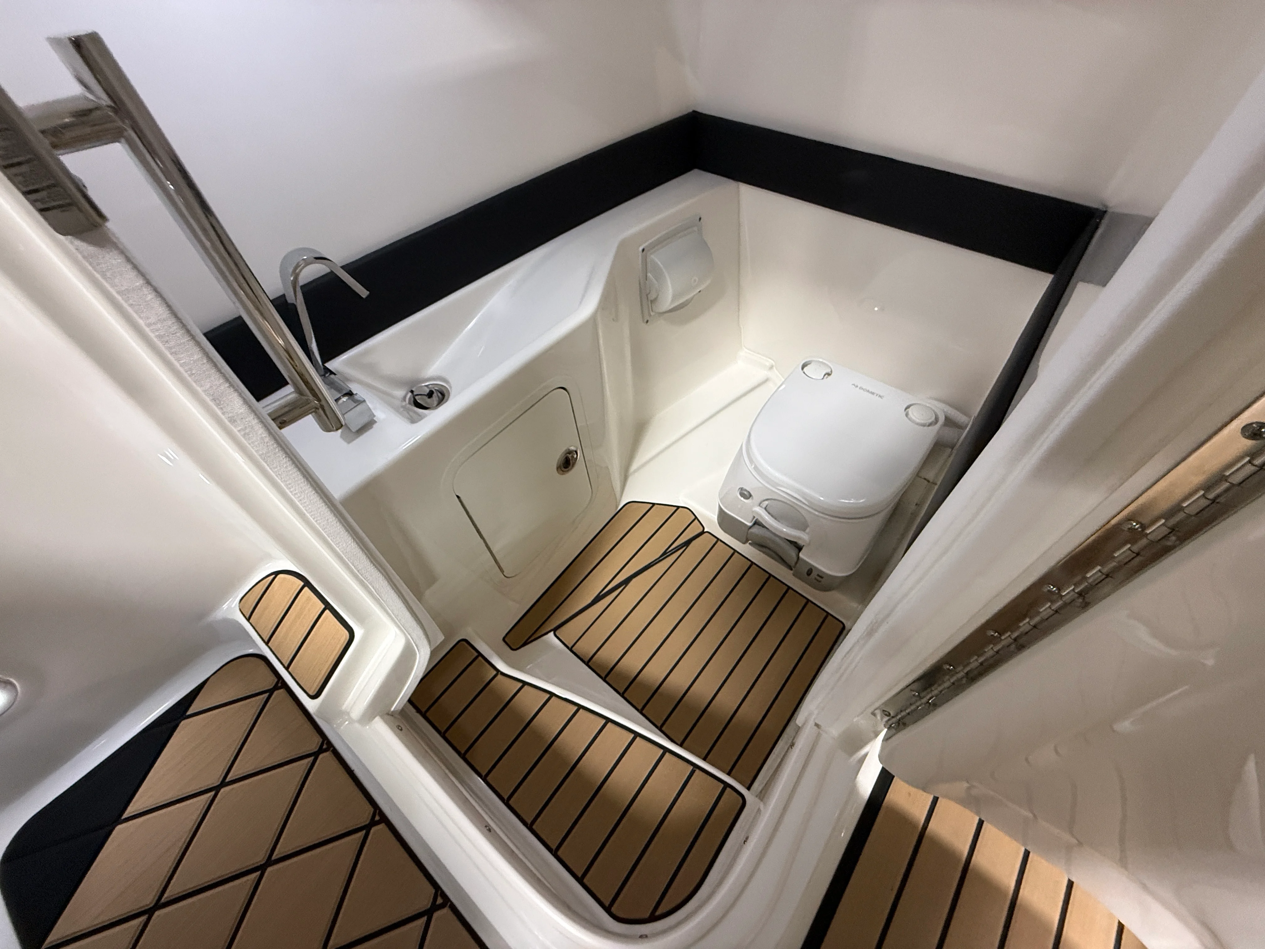 2026 Sea Ray SLX 260 Image Thumbnail #64