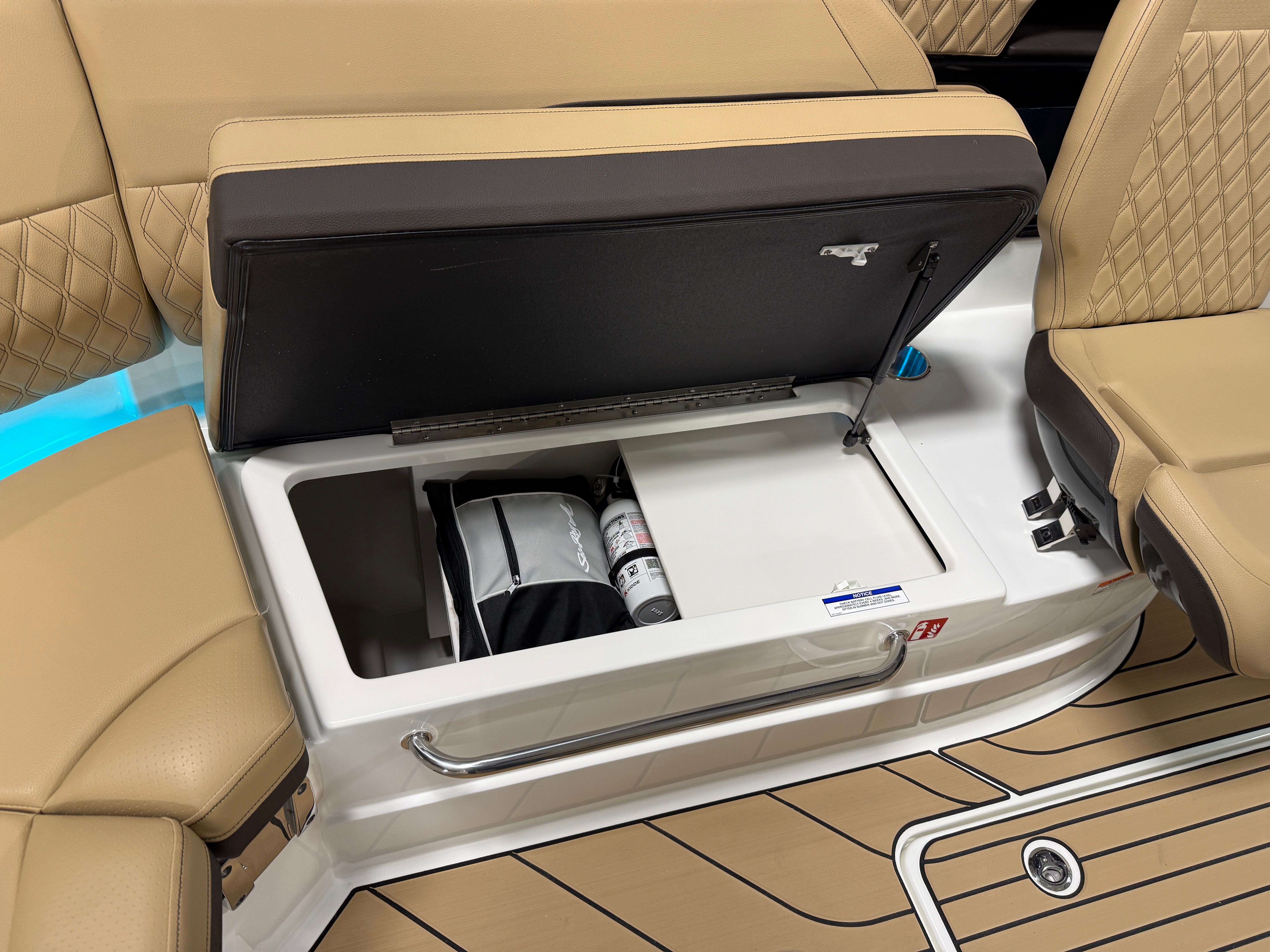 2026 Sea Ray SLX 260 Image Thumbnail #53