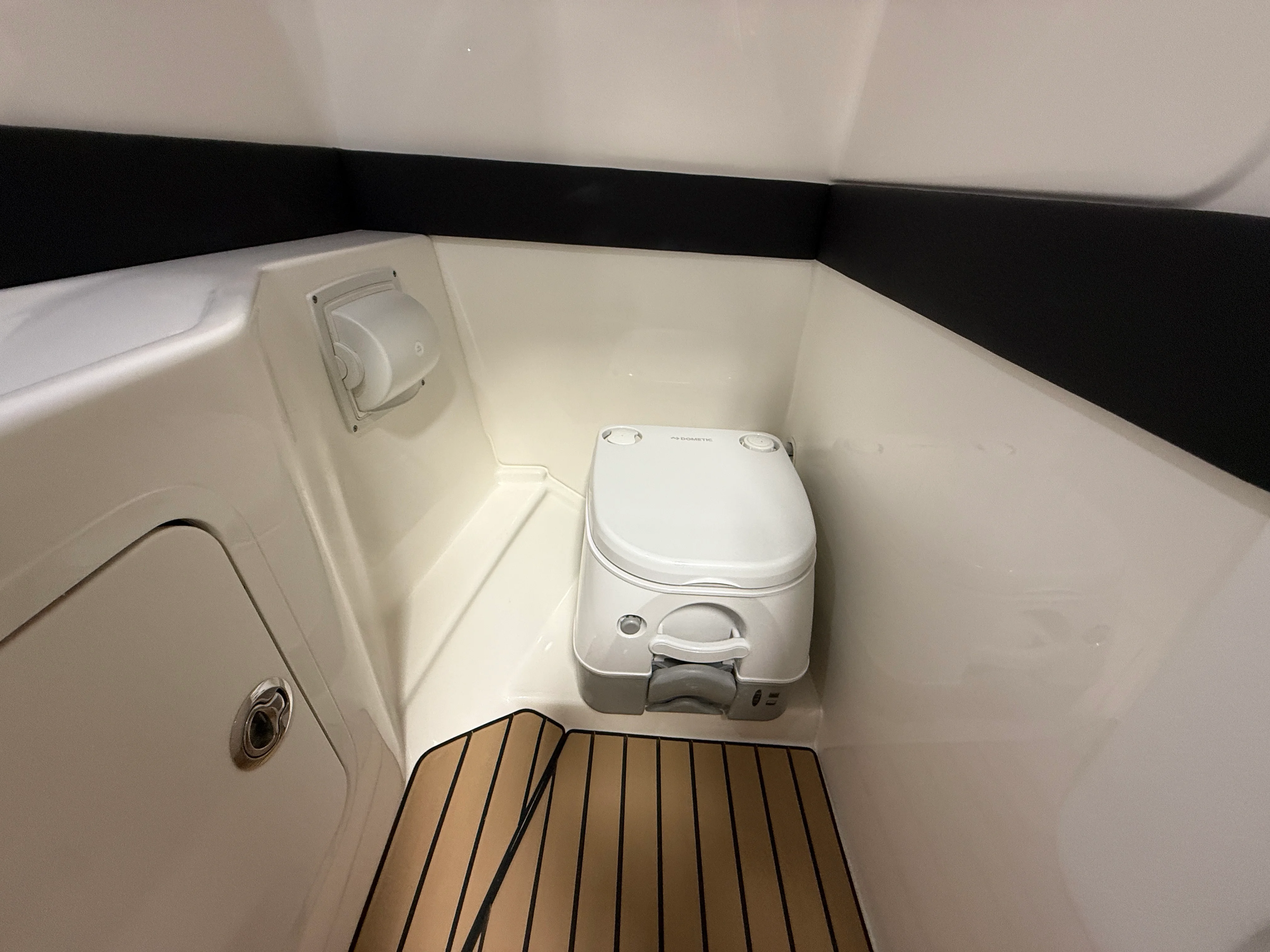 2026 Sea Ray SLX 260 Image Thumbnail #67