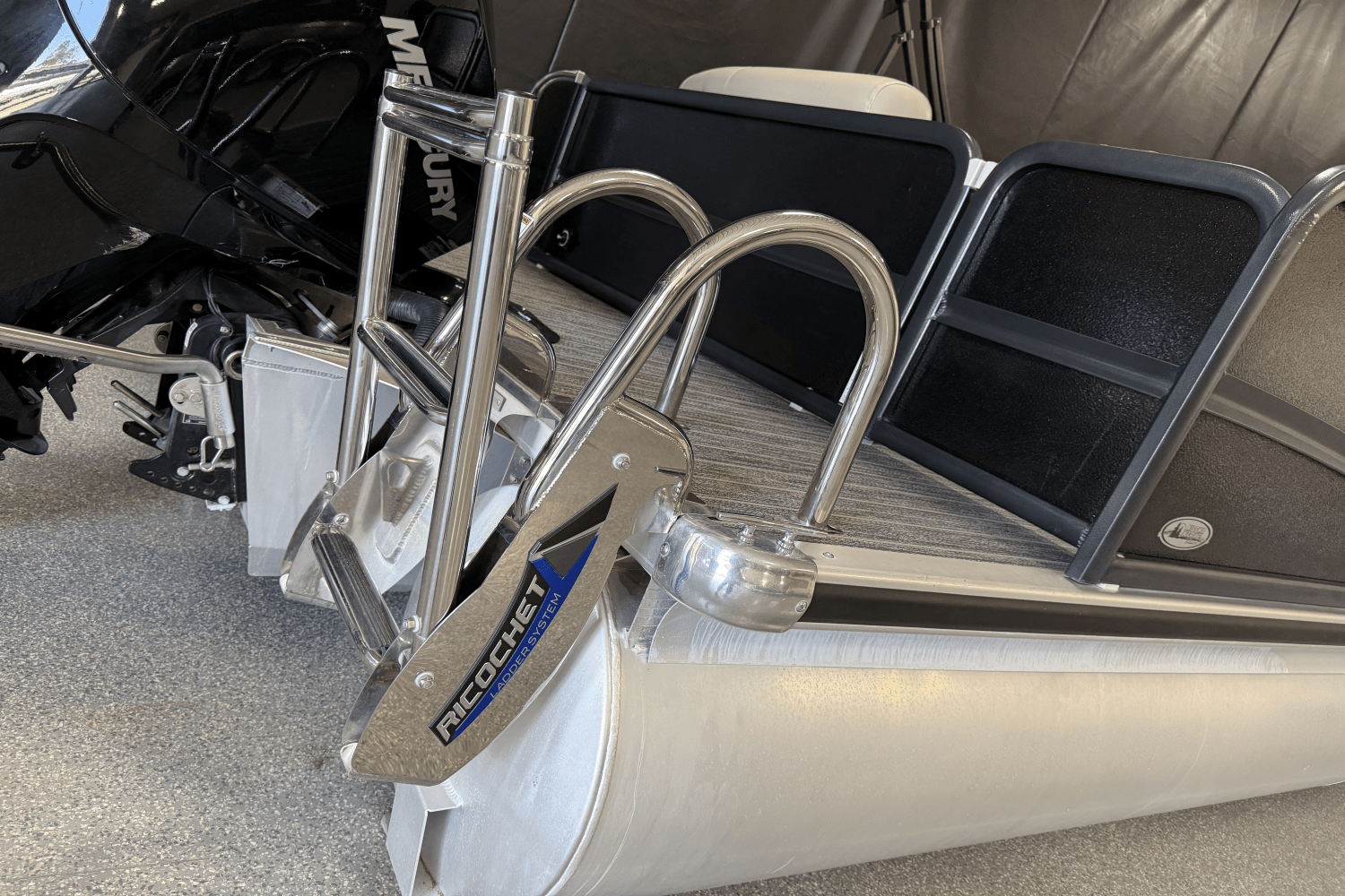 2023 Premier 230 Sunsation Image Thumbnail #18
