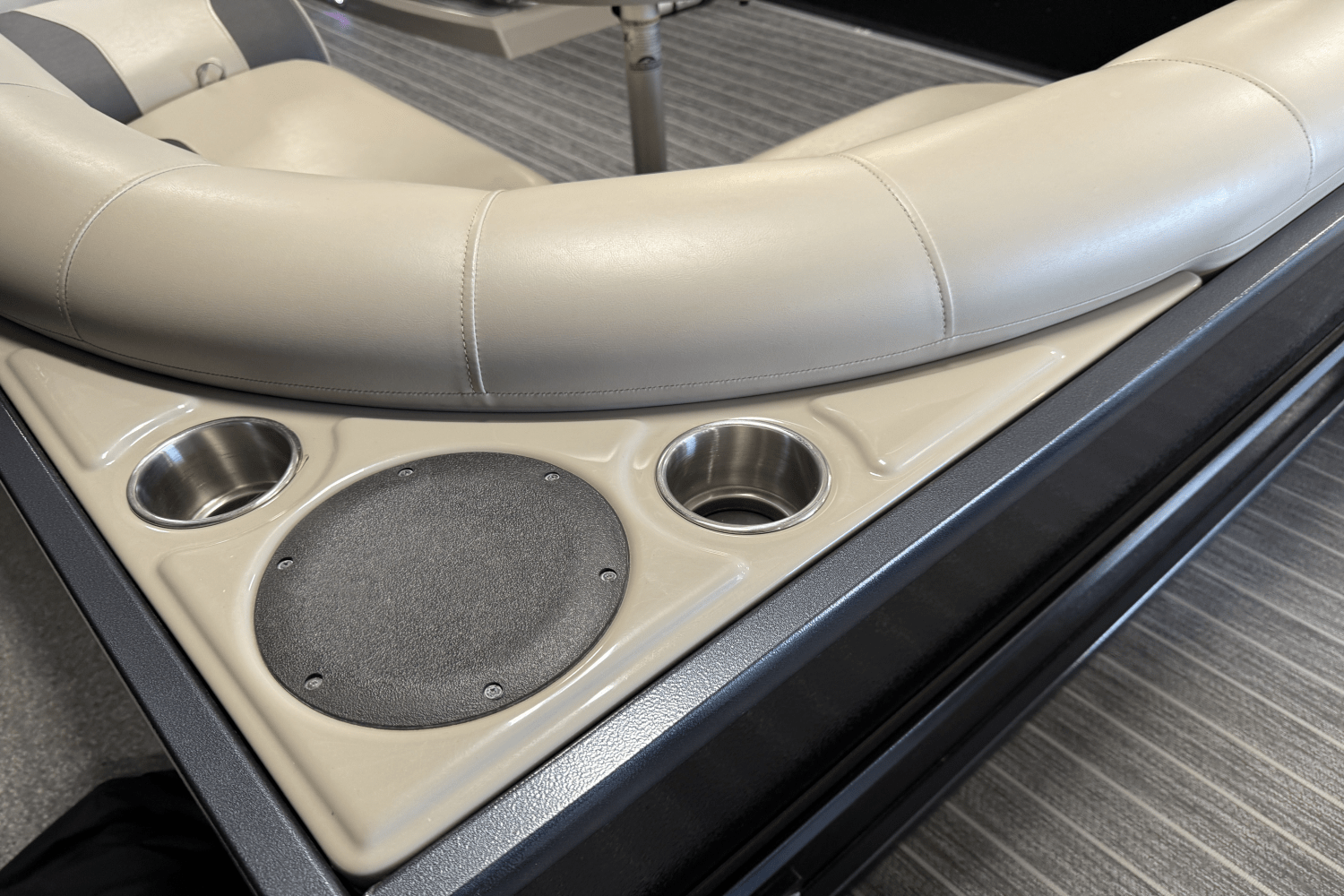 2023 Premier 230 Sunsation Image Thumbnail #24